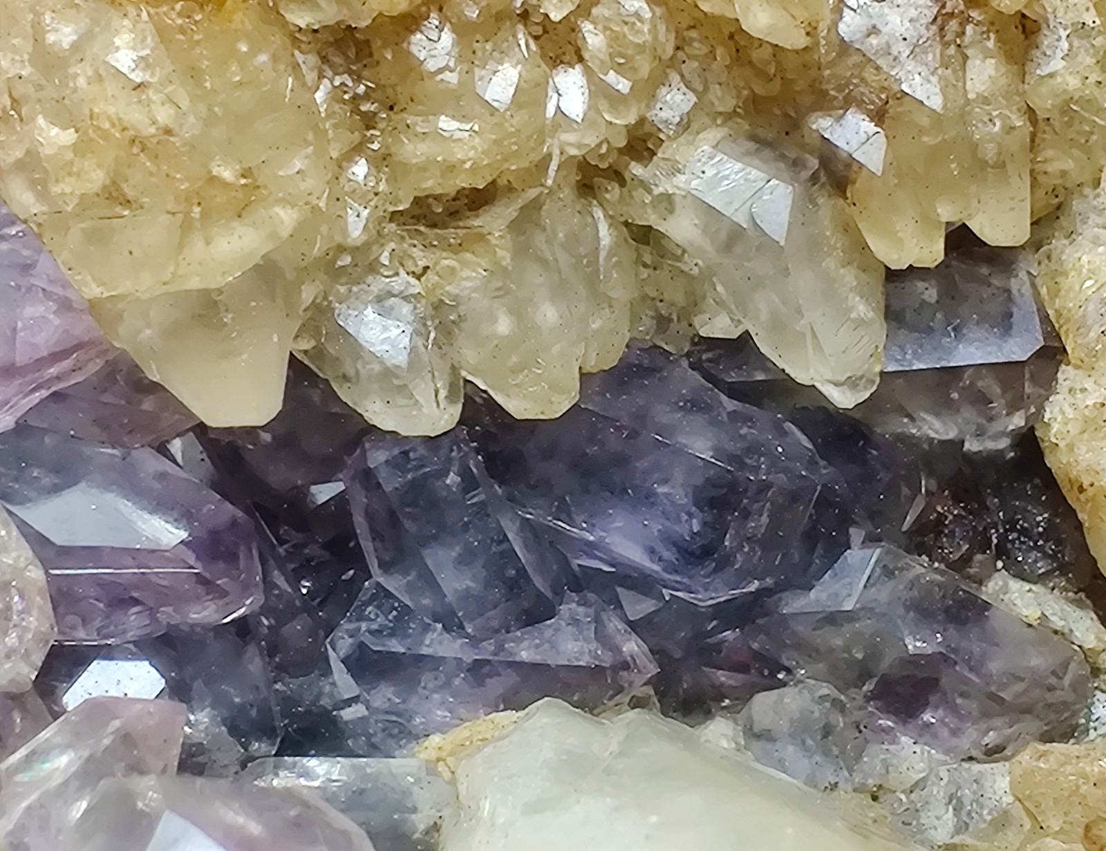 Excellent Amethyst and Calcite crystal Agate Geode, Fluorescent. 312 grams.