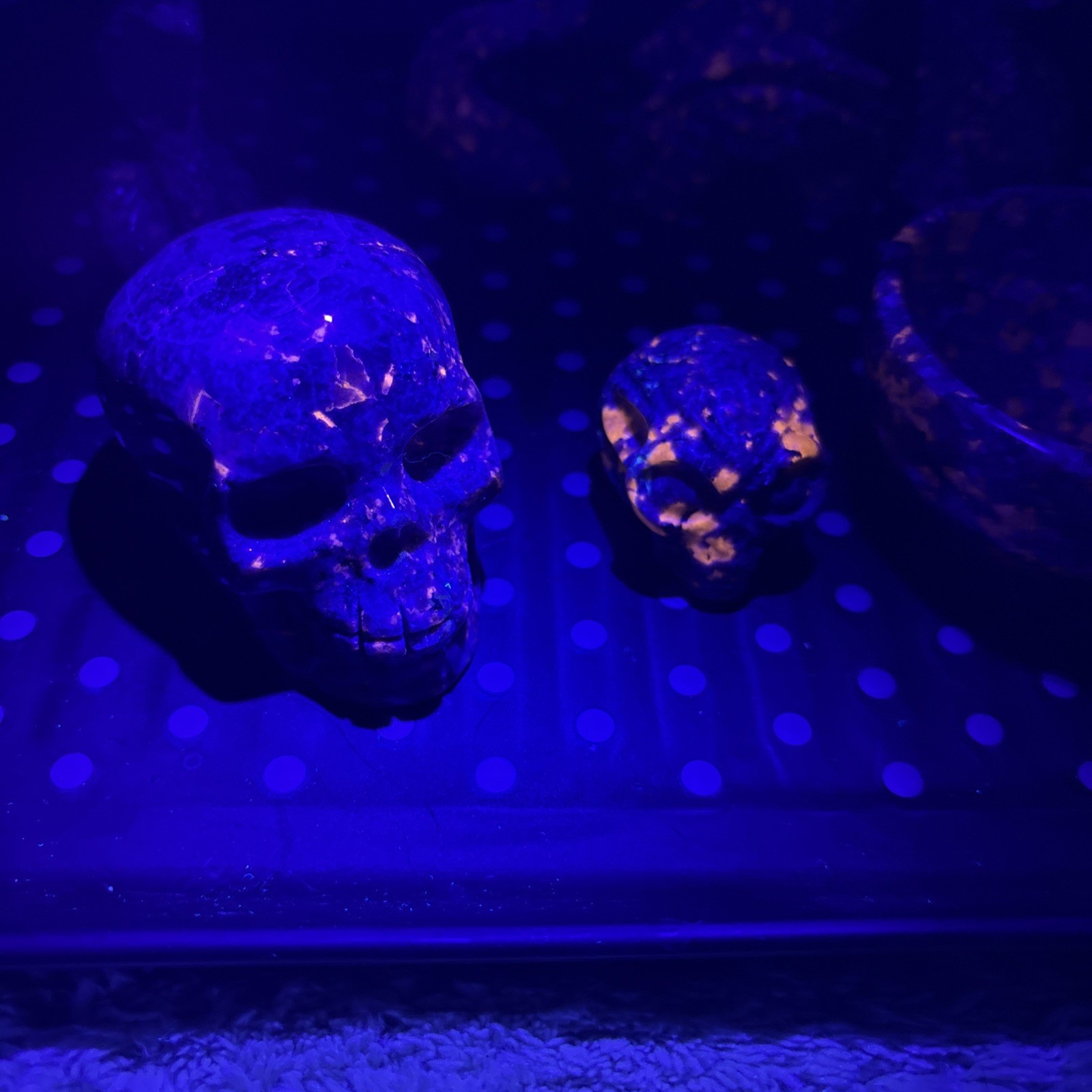 Lot Of 7 Yooperlite Crystals Alien Skull Dragon Godzilla Snake Bowl Gravestone