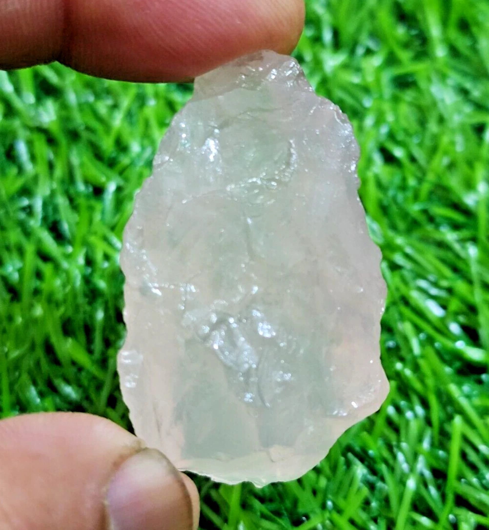 Good Quality Pink Rose Quartz Rough 138.10 Crt Size 46x27x18 MM Loose Gemstone