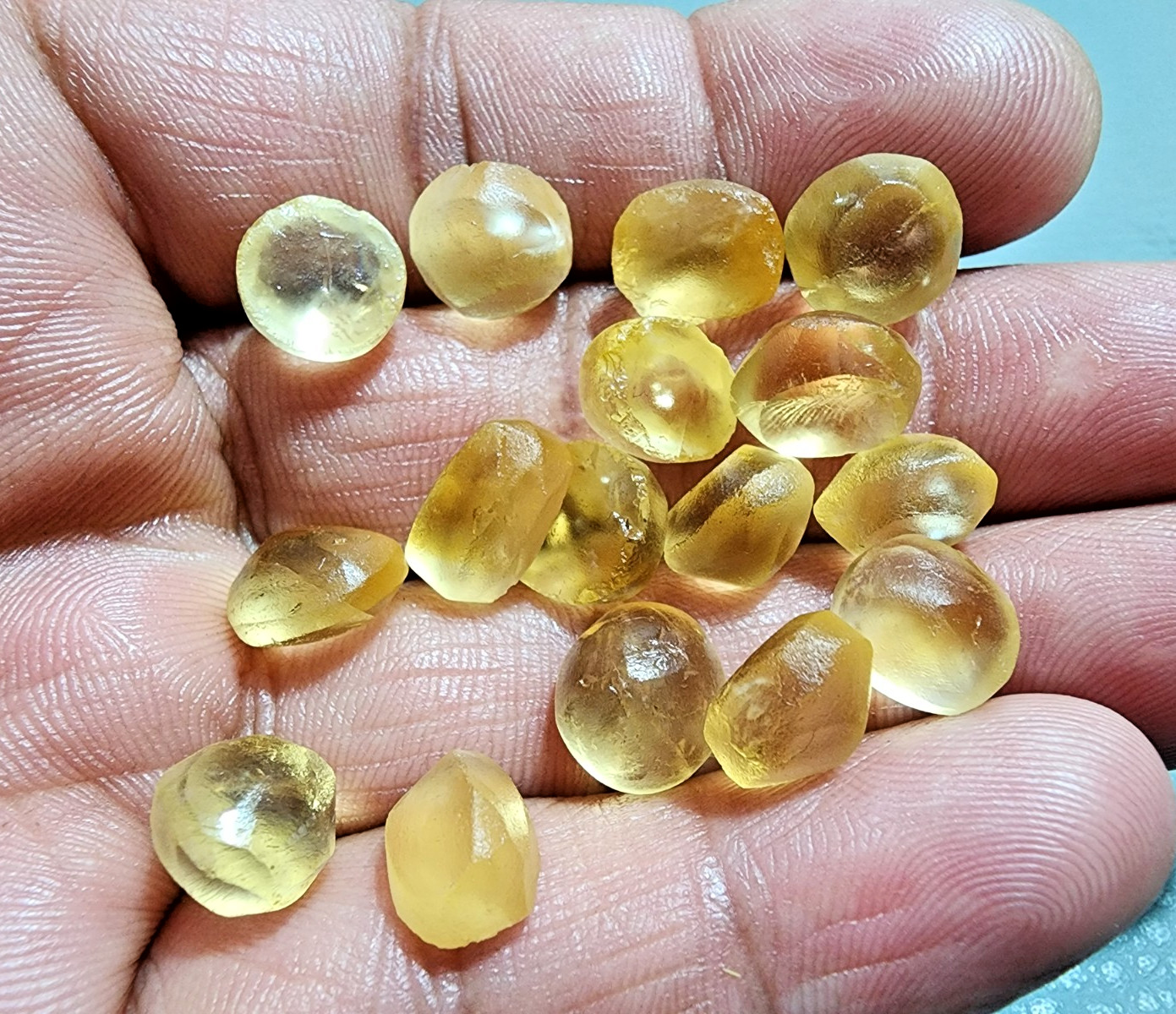 A+ Golden Citrine Topaz Without Cutting, 16Pcs Faceted Cabochon Gemstone 10-12MM