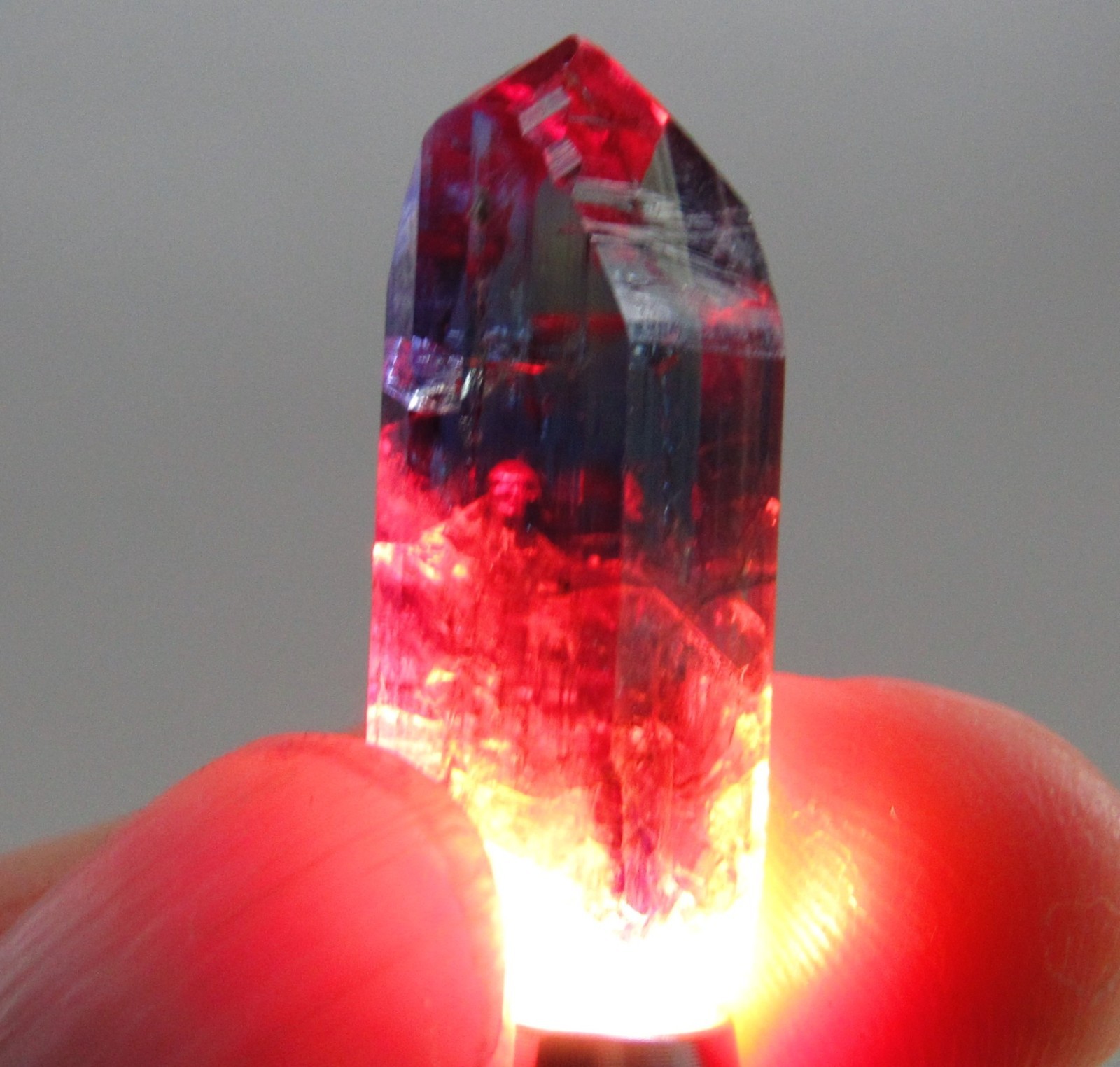 MESMERIZING GLASSY GEM CLEAR UNHEATED TANZANITE CRYSTAL!!! TANZANIA