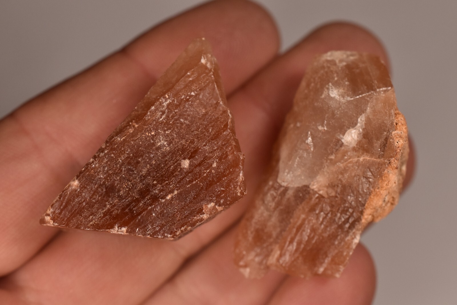 2 *RED CALCITE* Specimens 4cm 35.4g Natural Rough Crystal Healing, Grounding
