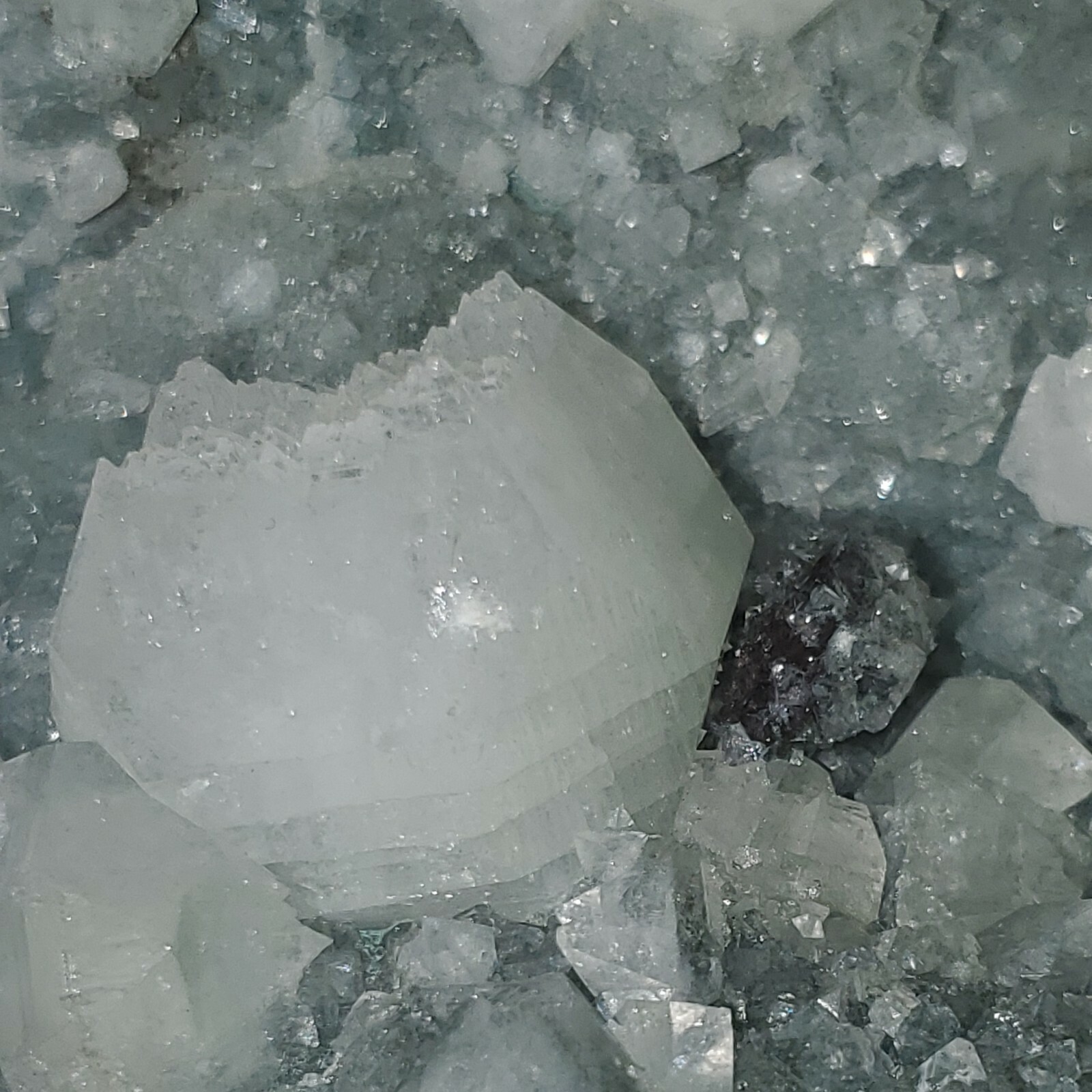 Apophylite on Chalcedony. Approx 2lbs 2.9oz, 6in x 4.5in x 2.75in