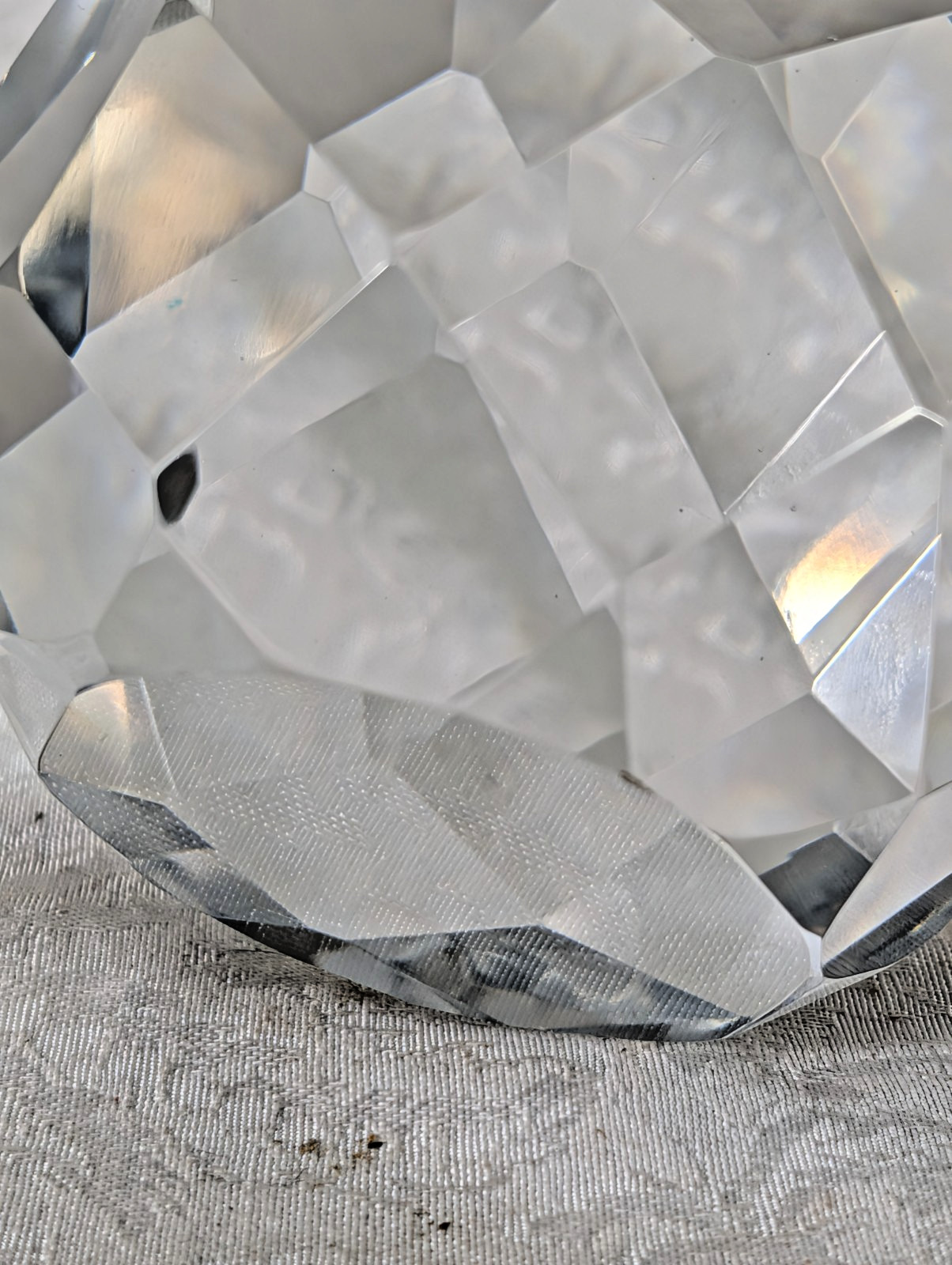 Clear Cut Crystal Sphere 100mm Faceted Gazing Ball Prism Suncatcher