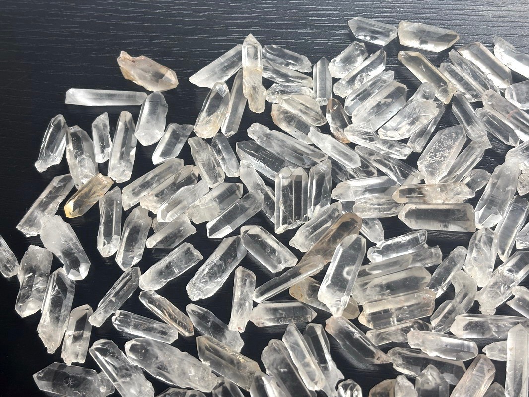 140-160PCS JEWELRY MINI POINTS 1/2 LB MICRO CLEAR QUARTZ CRYSTAL TINY TIPS ROUGH