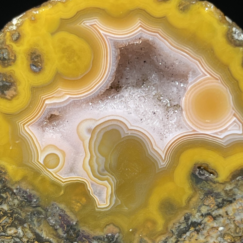 Half Rough Agate ore crystal Achat Nodule Chinese bloody battle Agate 100g A066