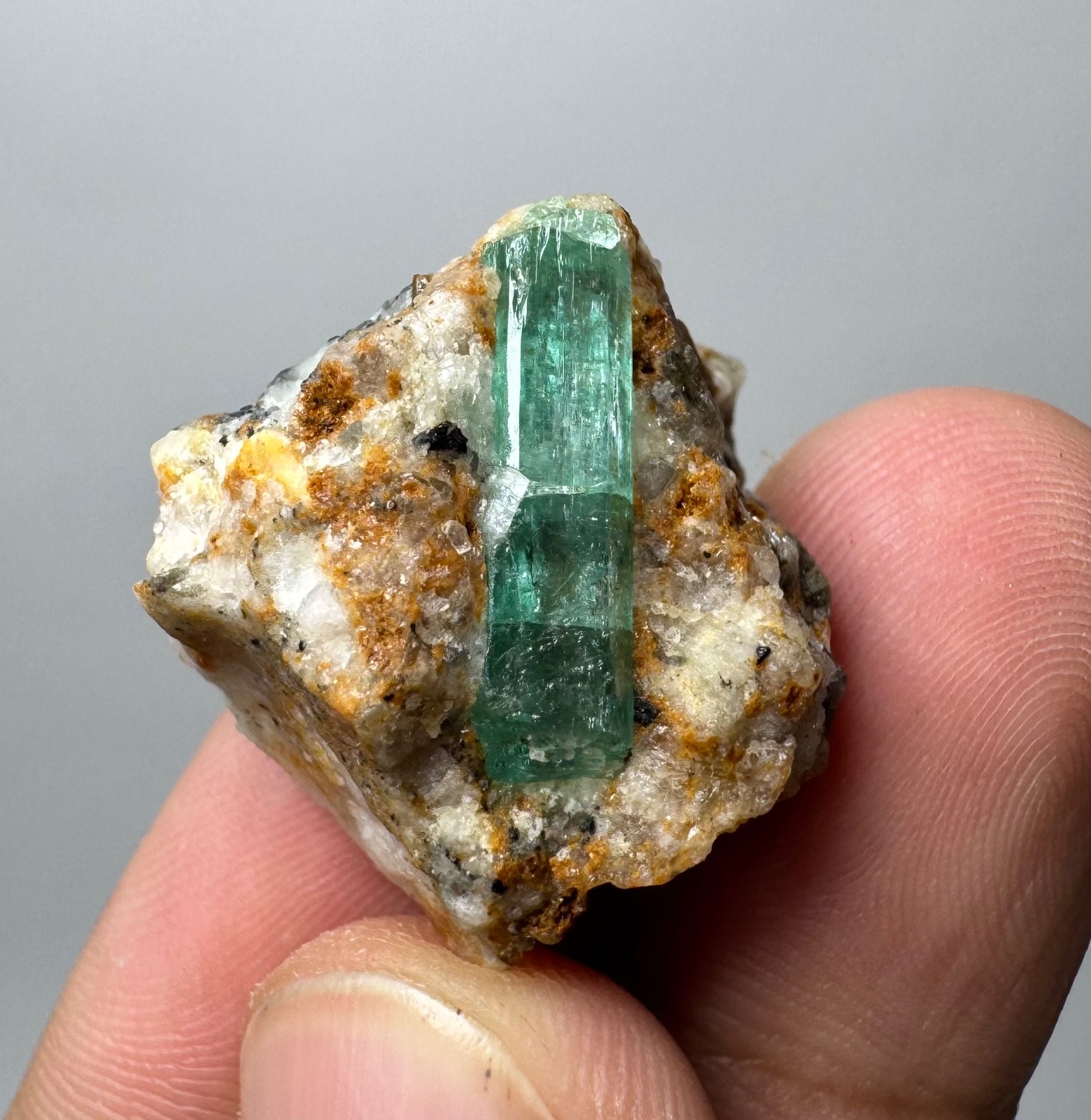 51 Ct Natural Emerald Crystals On Matrix From Panjshir Afghanistan