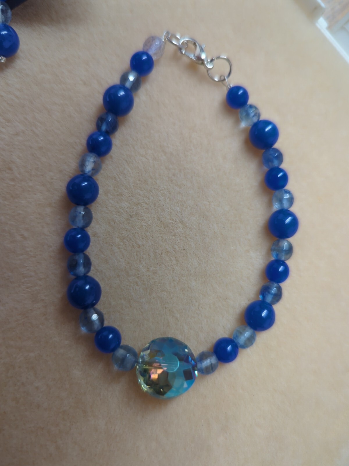 BEAUTIFUL Handmade Natural Blue Quartz Gems, Natural Blue Jade Gems, 19 mm Blue