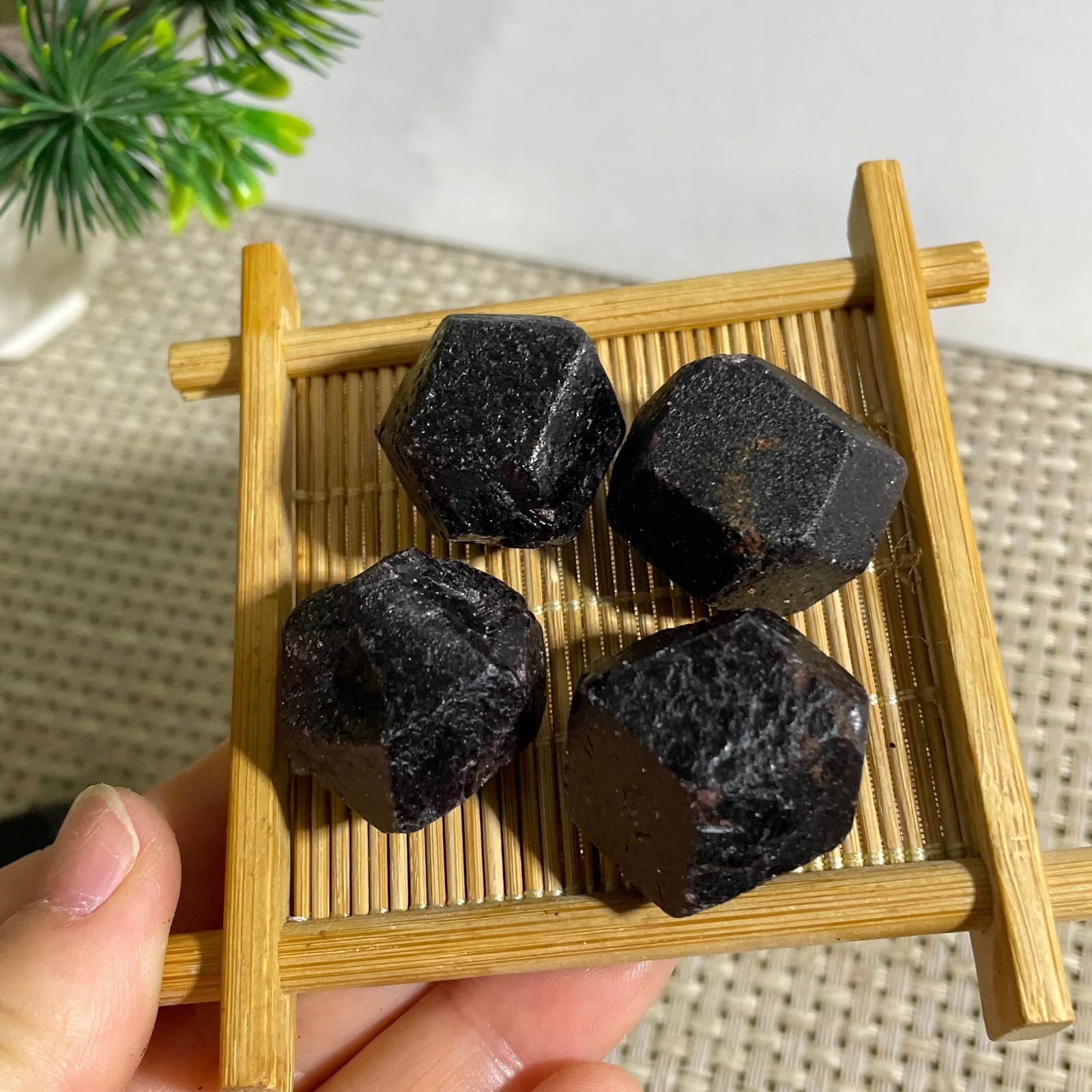4pcs RED Garnet Crystal gemstone rough stone mineral specimen 103g