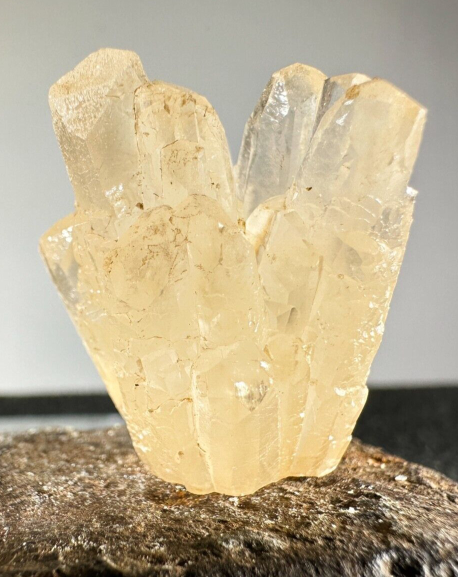 ➤ 1-3/8 INCH CALCITE CRYSTAL CLUSTER Pleasant Ridge Rensselaer Indiana VIDEO➤700