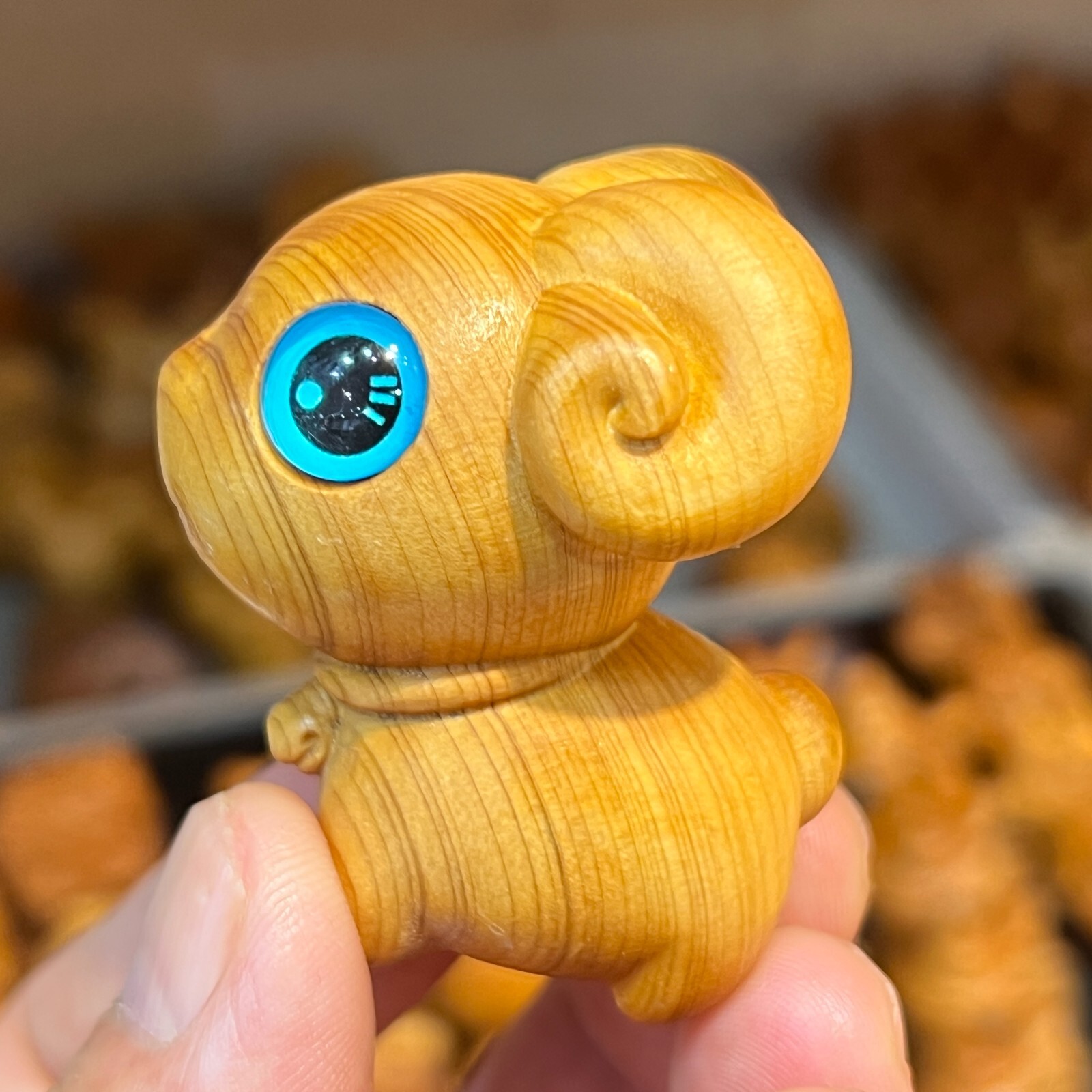 1PC Natural Thuja wood Hand Carved Cartoon Children’s gift Crystal Reiki Healing