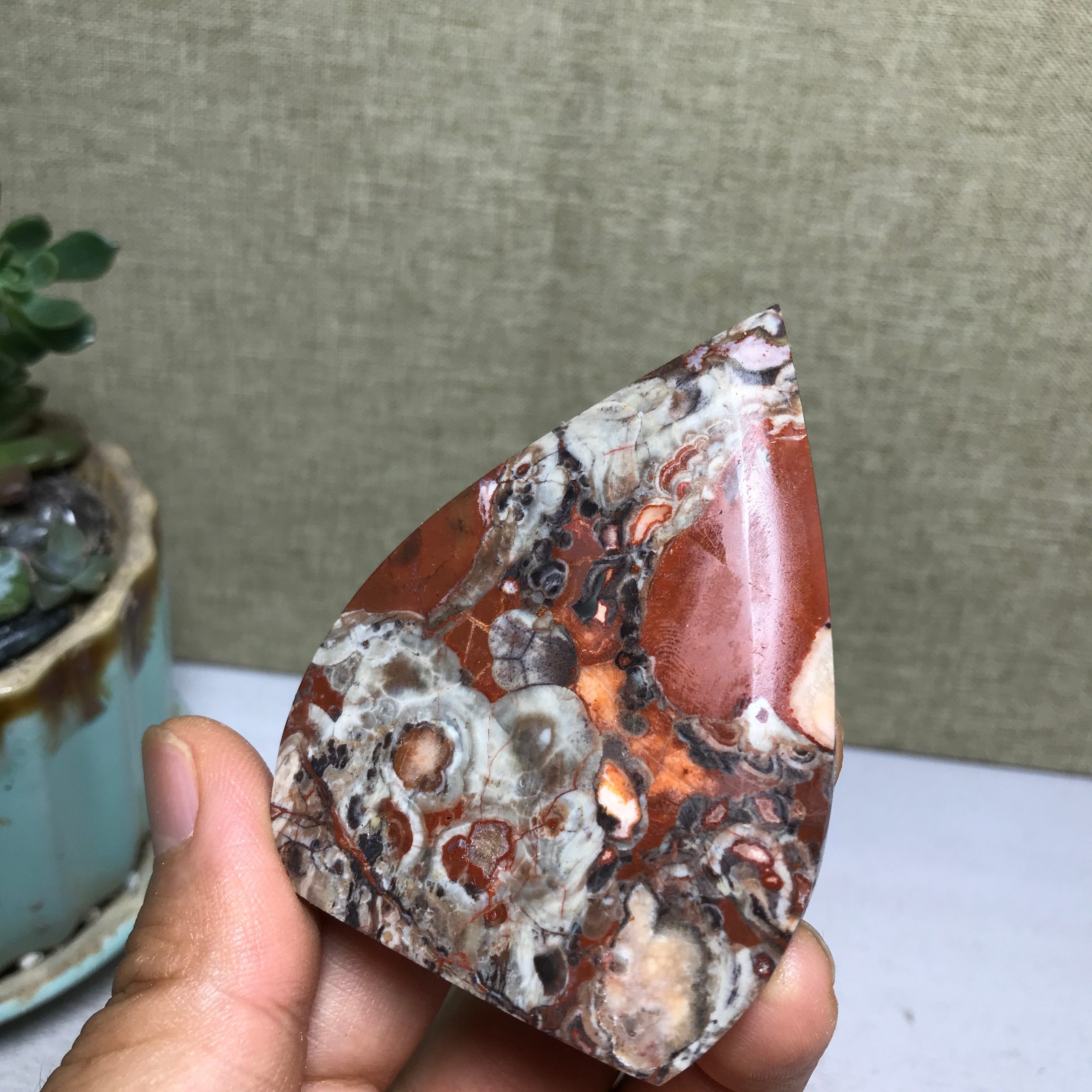 Natural Indonesian Bloodstone agate point leaf Crystal specimens 72g A5152