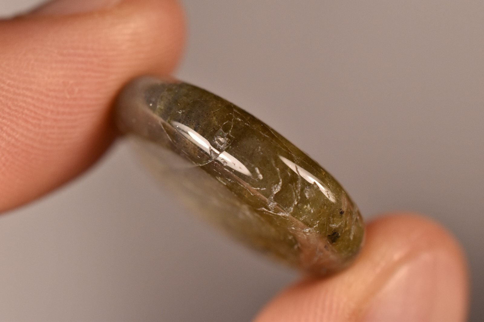 *LABRADORITE* Flat Stone 2.5cm 6.6g Palm Worry Thumb Tumbled Healing Crystal