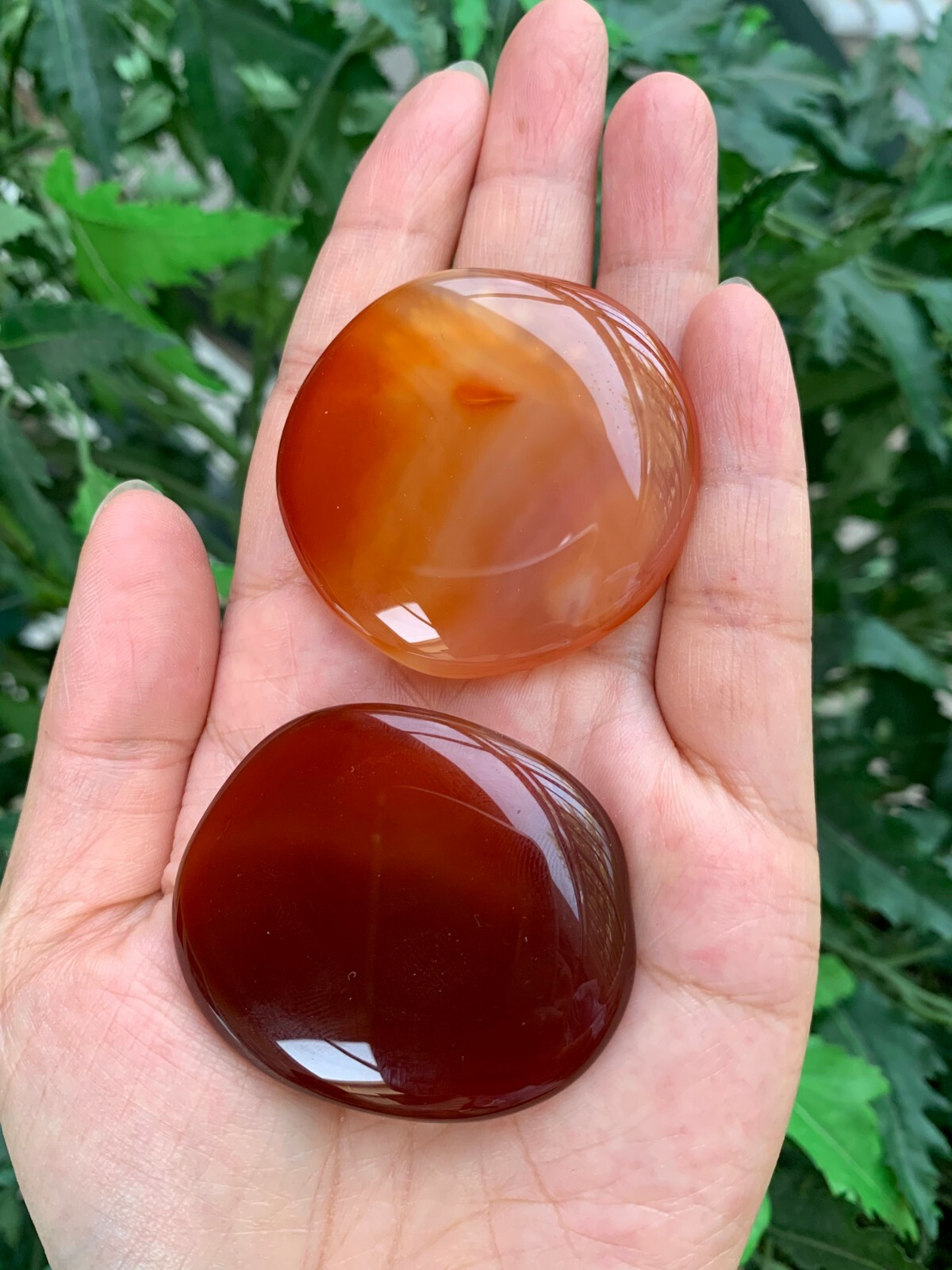 Carnelian Smooth Stone, 1.5″-2″ Polished Carnelian Palm Stone, 0.5 lb to 4.4 lb