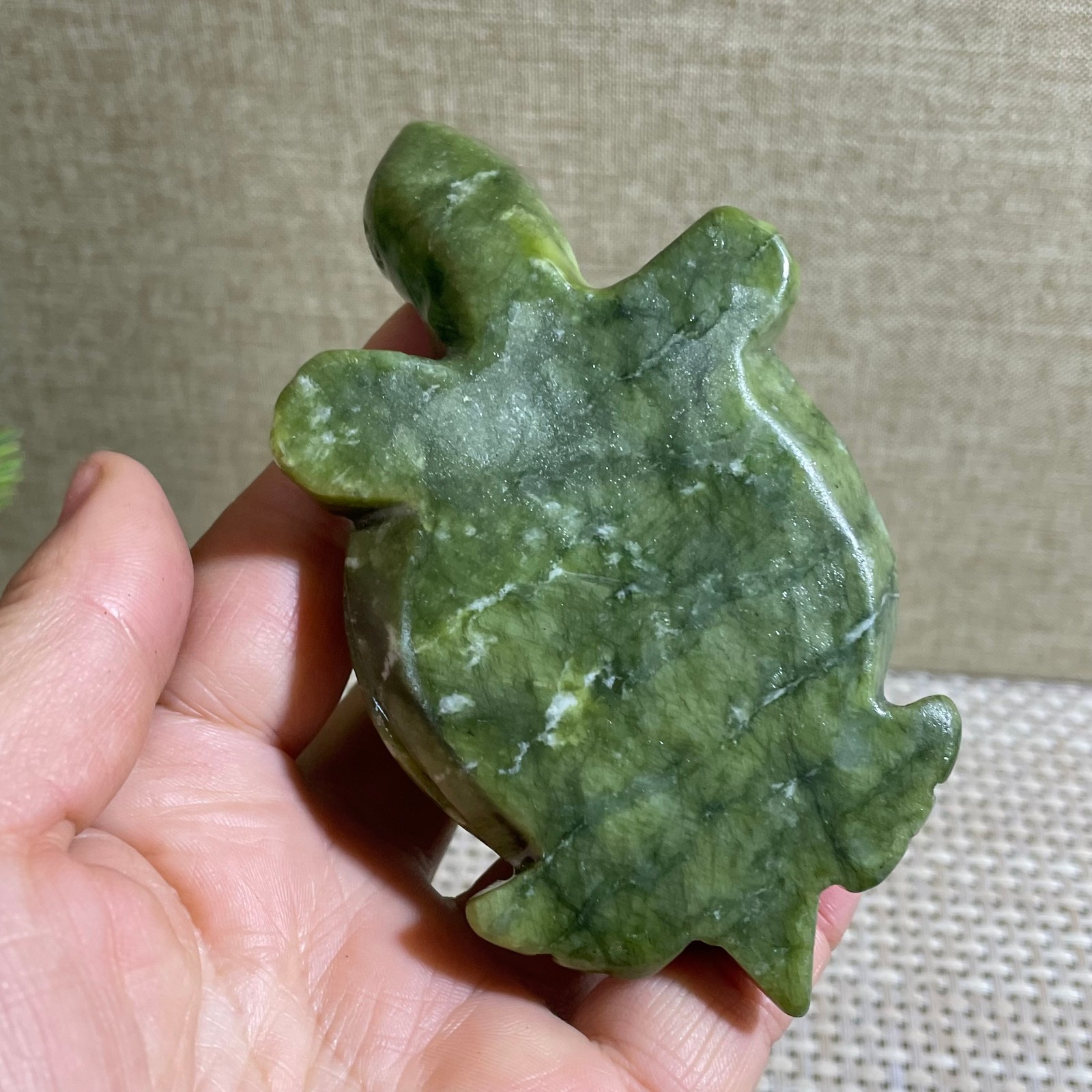 228g hsiuyen jade Quartz Hand Carved tortoise skull Crystal Healing