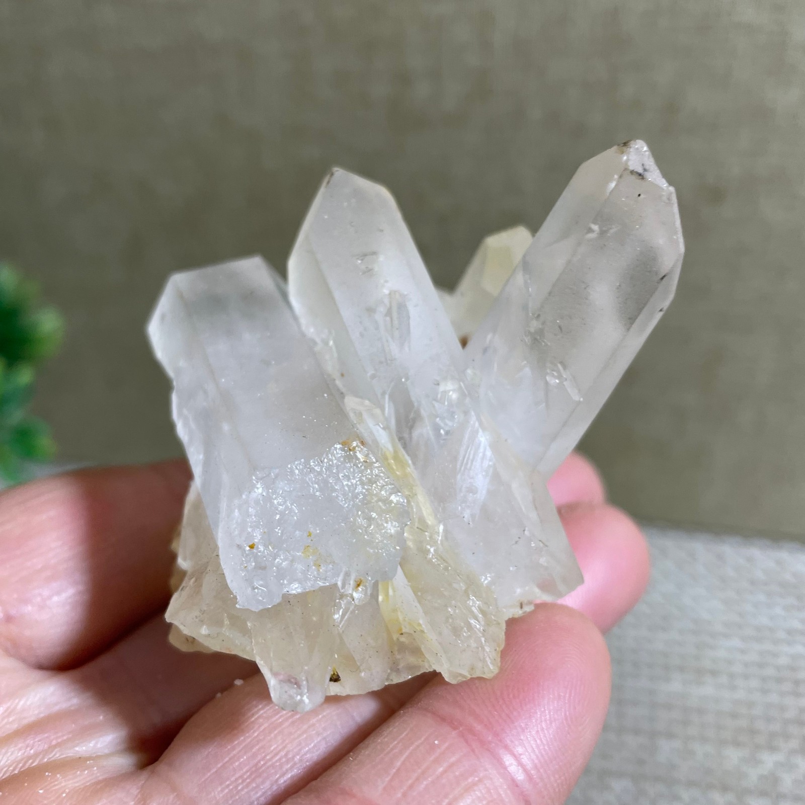 83g Natural White Clear Quartz Crystal Cluster Rough Healing Specimen