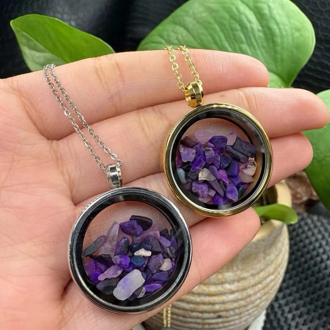 Natural Shukuri raw stone pendant, set in copper, size 19mm