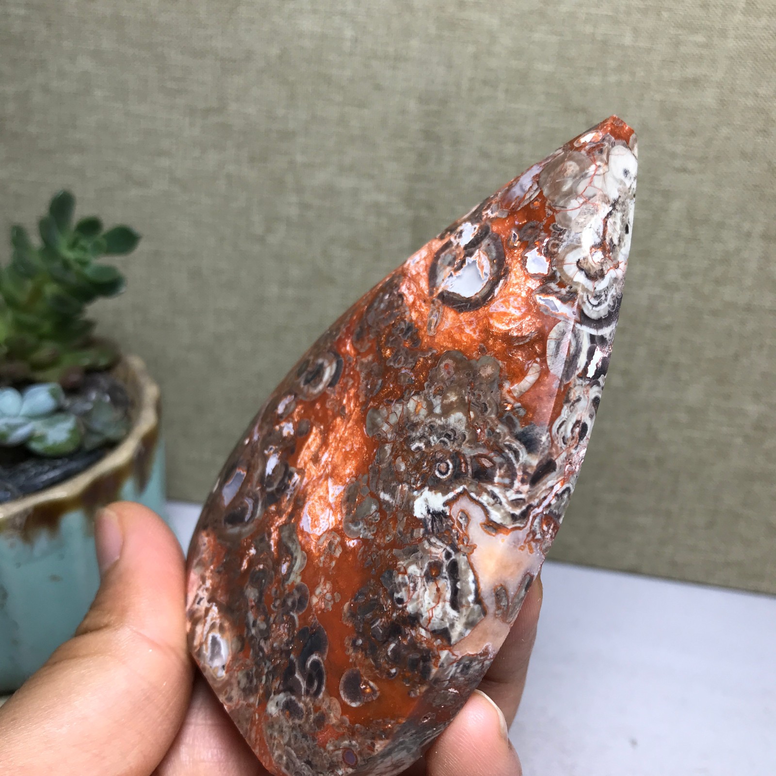 Natural Indonesian Bloodstone agate point leaf Crystal specimens 164g A5133