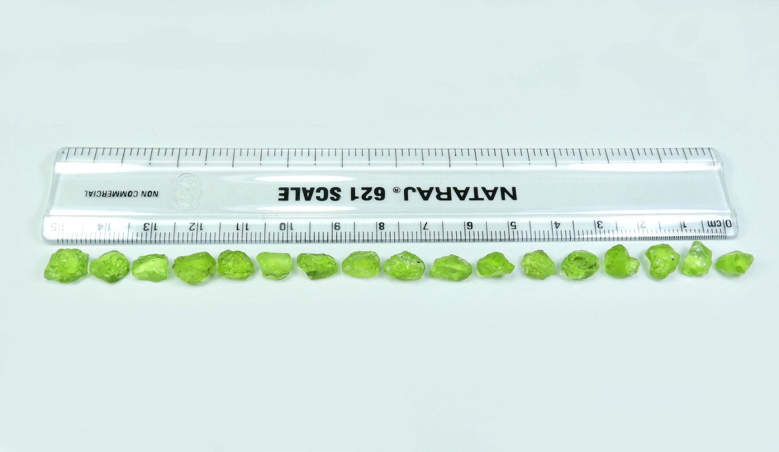Natural peridot Rough Gemstone Specimen peridot crystal raw Loose rough 5-8 mm