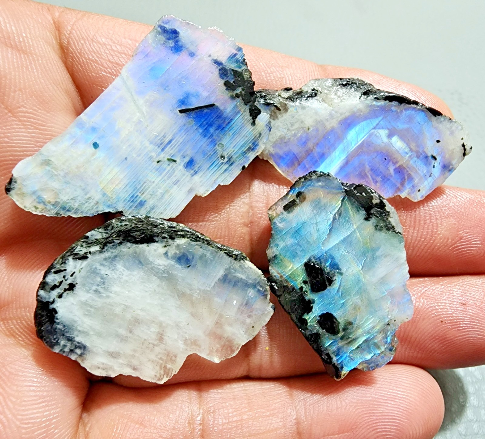 4pcs White Rainbow Moonstone Power Blue Fire Rough Loose Gemstone Jewelry 31-39M
