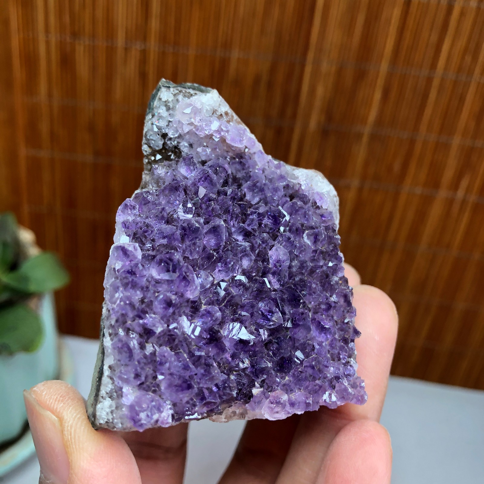 56mm NATURAL amethyst point purple Crystal Cluster Mineral Specimen 109g A1446