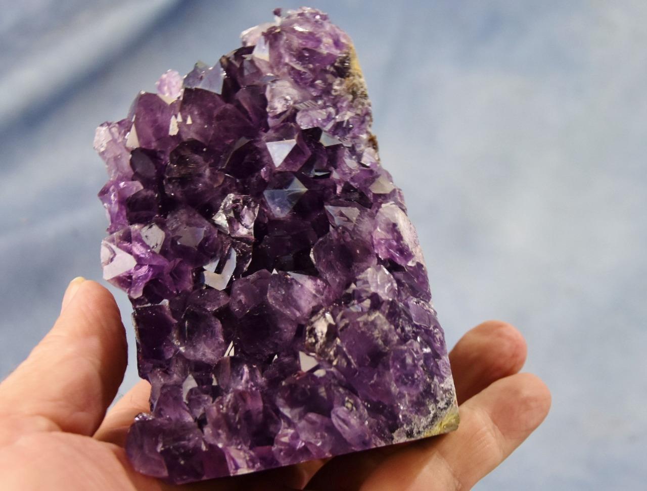 Super Purple Amethyst Geode Cathedral URUGUAY Flat Free Standing 114mm 4.5″ 228c