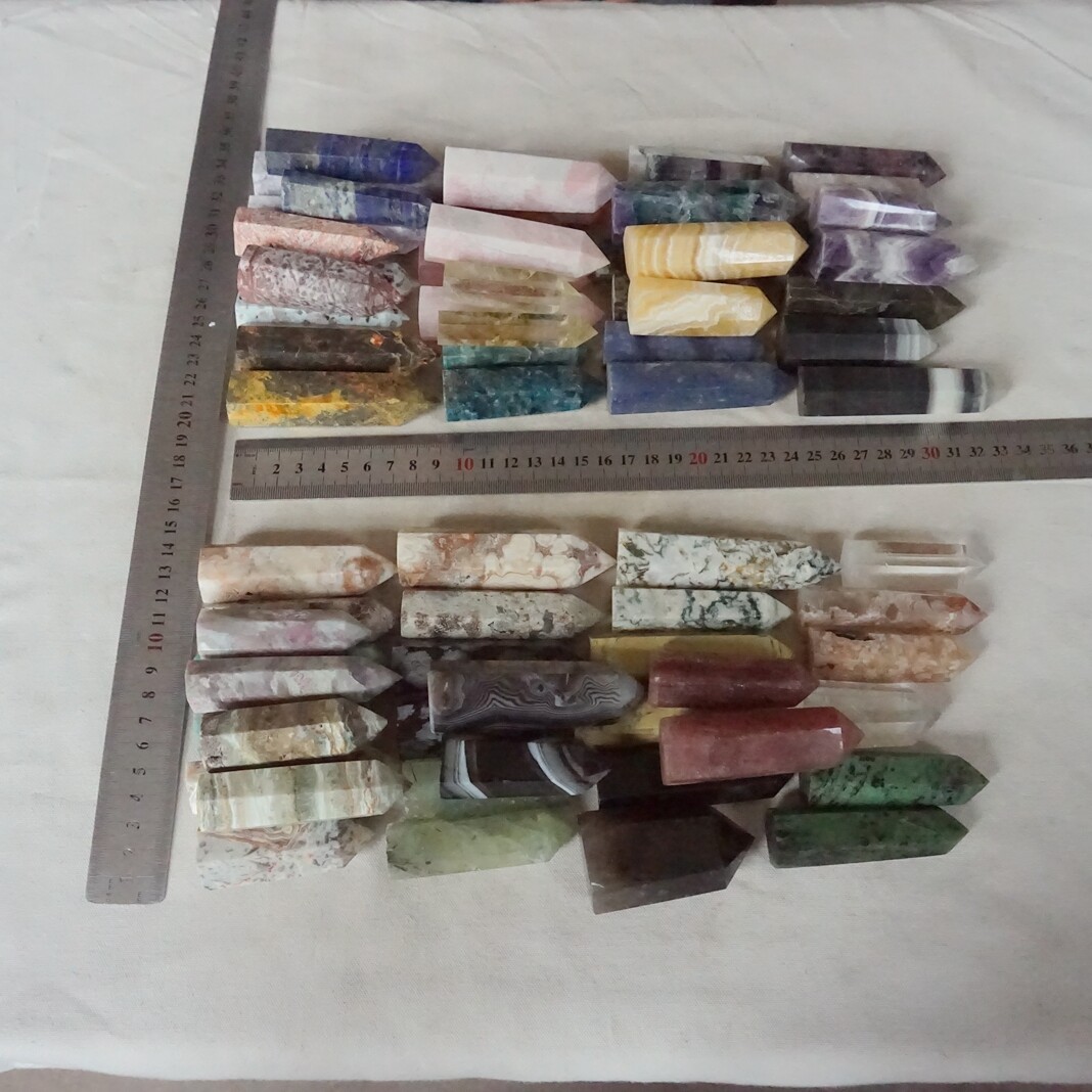70Pcs 35 Kinds Of Natural Quartz Crystal Jasper Mixed Stones Point Tower Healing