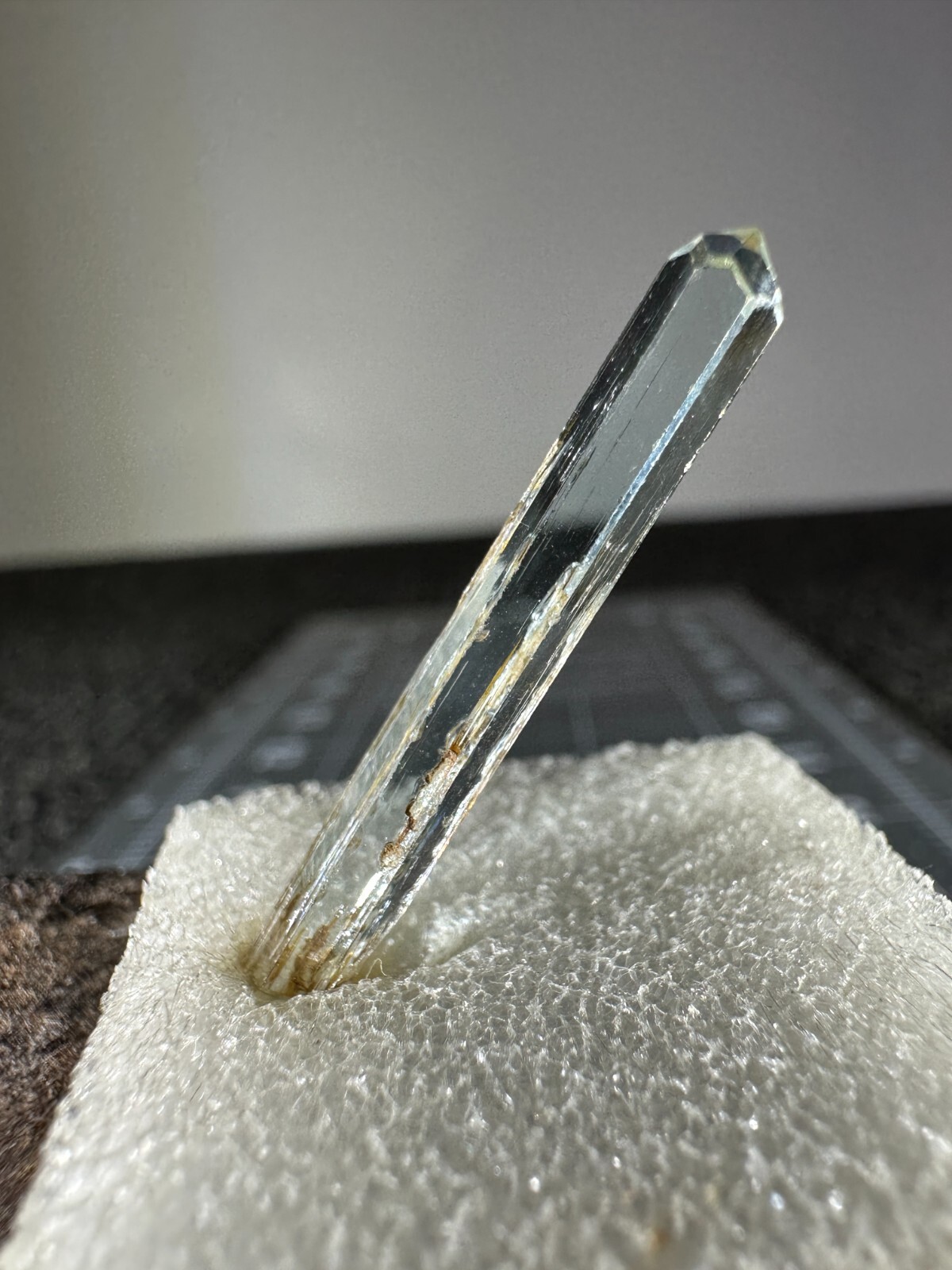 ➤ 1-1/4 Inch Facet Grade BLUE AQUAMARINE CRYSTAL – Mt. ANTERO Colorado VIDEO➤122