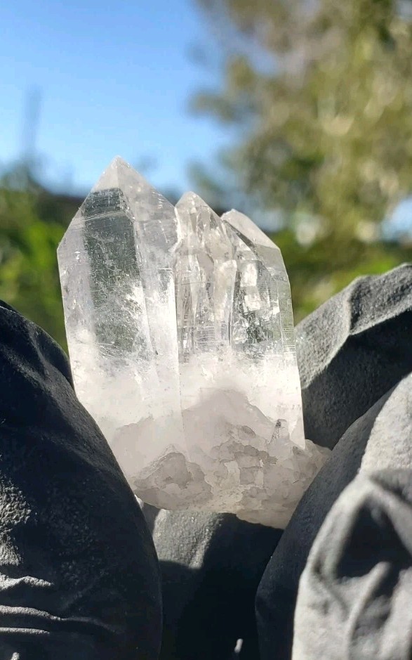 16g Natural White Clear Quartz Cluster Crystal Point Healing Mineral Specimens