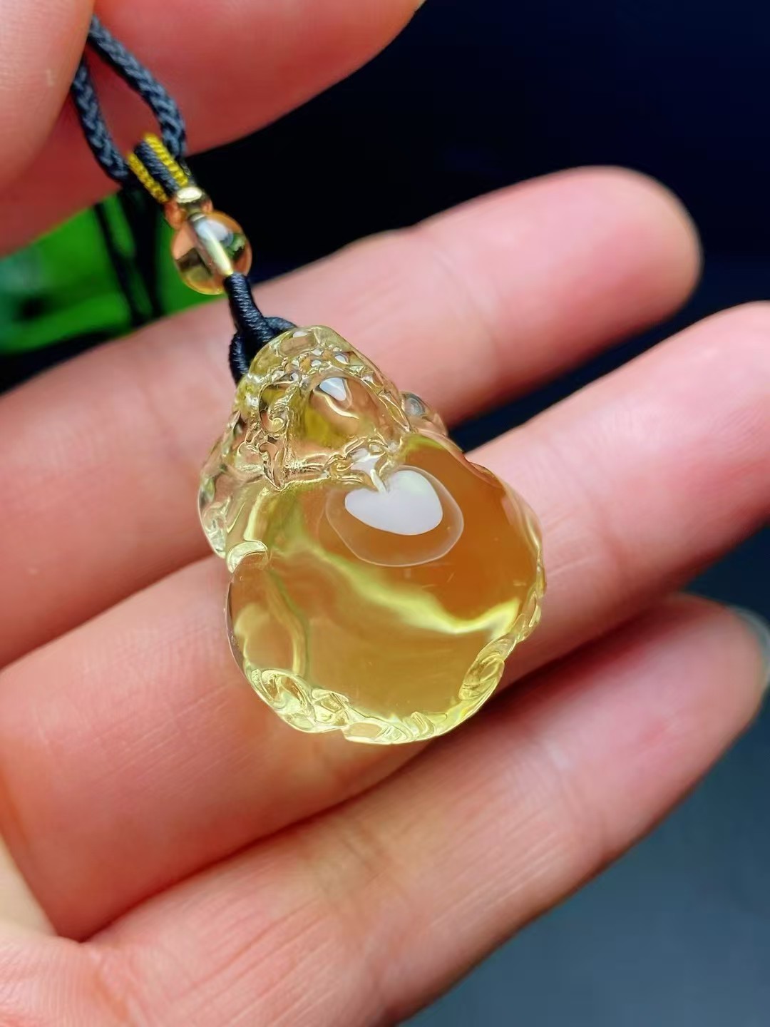 Natural and Exquisite yellow Citrine pixiu Pendant Mother’s Day Gift