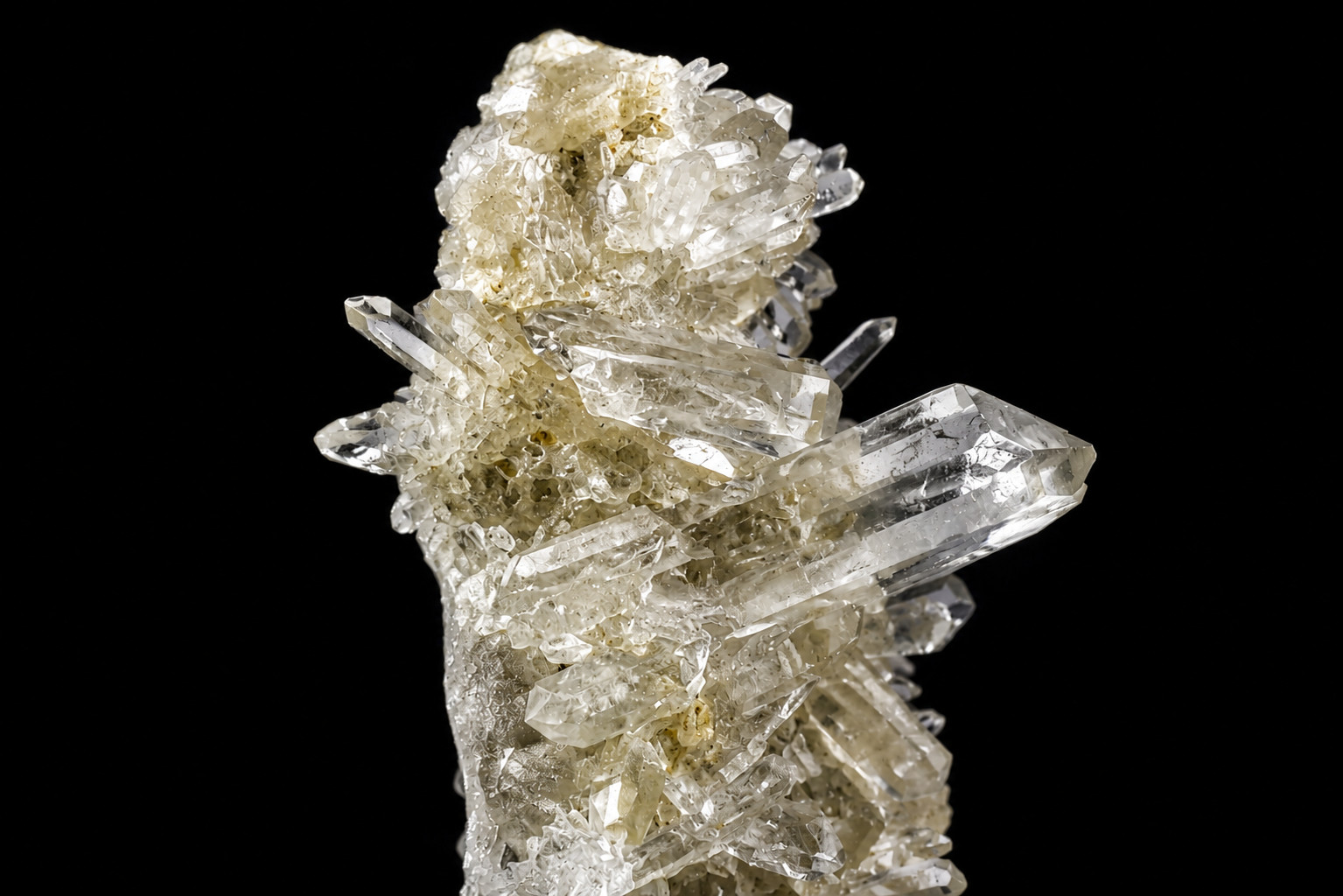 Natural Quartz 270g 12X7X6cm Specimen India