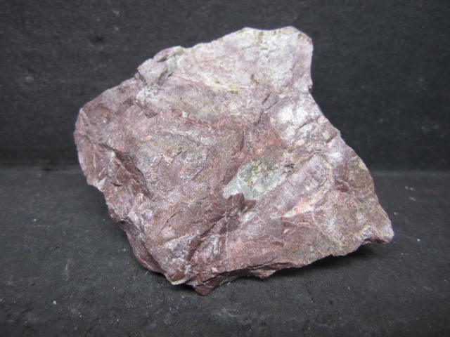 Piemontite in Rhyolite, Culp Hill, Adams County, PA #9