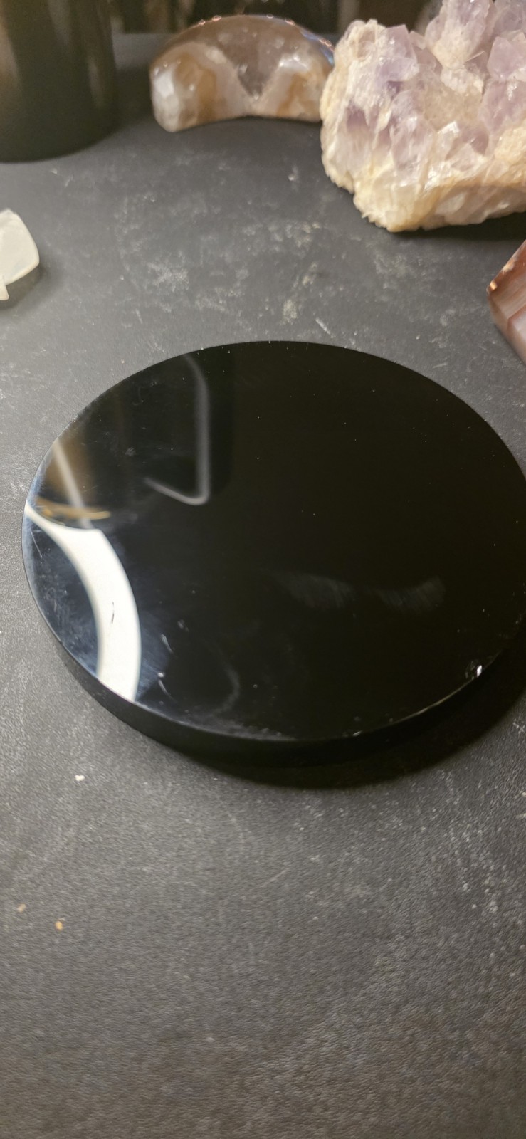 Obsidion Scry Stone (Slightly Chipped/scratched)