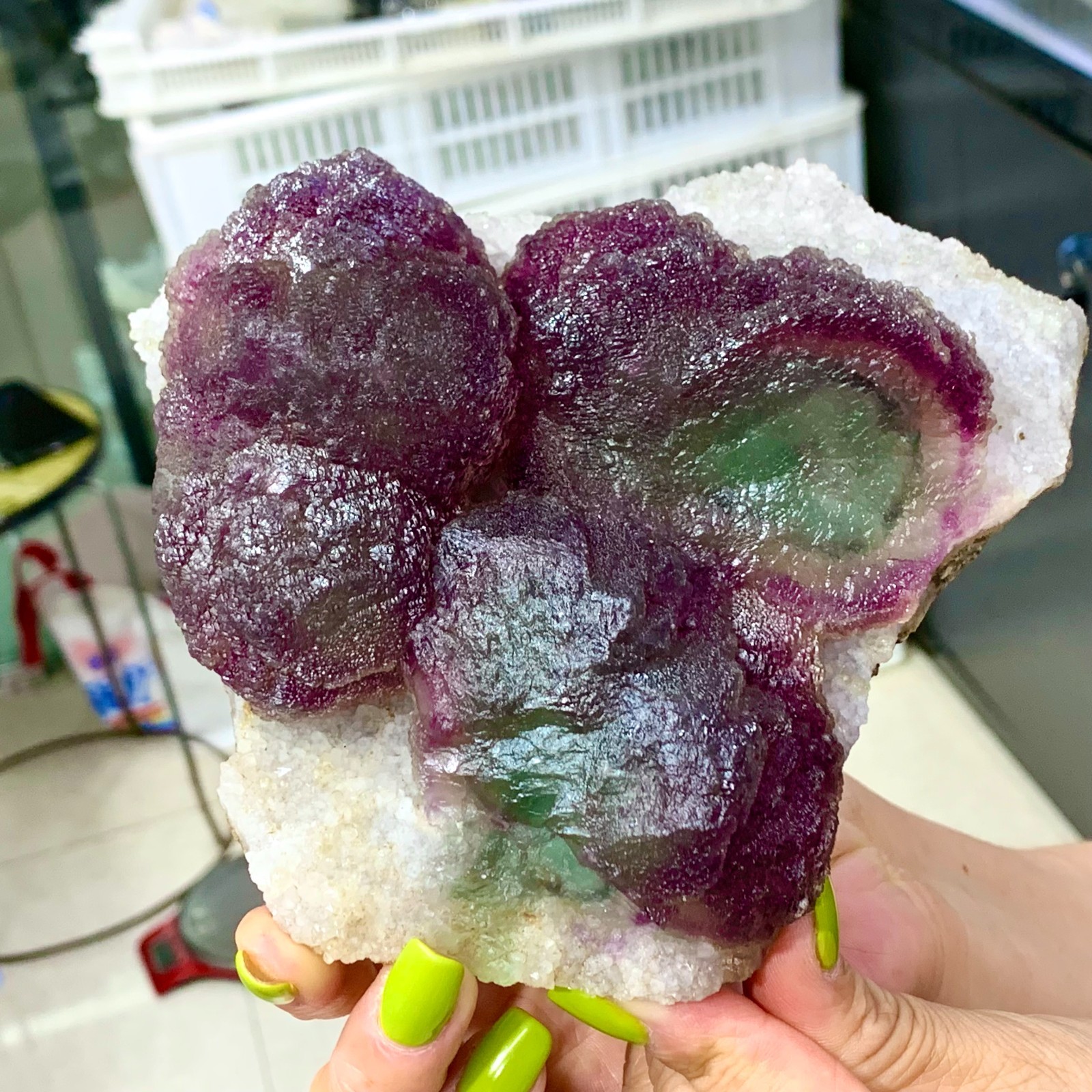 105G Rare transparent purple cubic fluorite mineral crystal sample/China