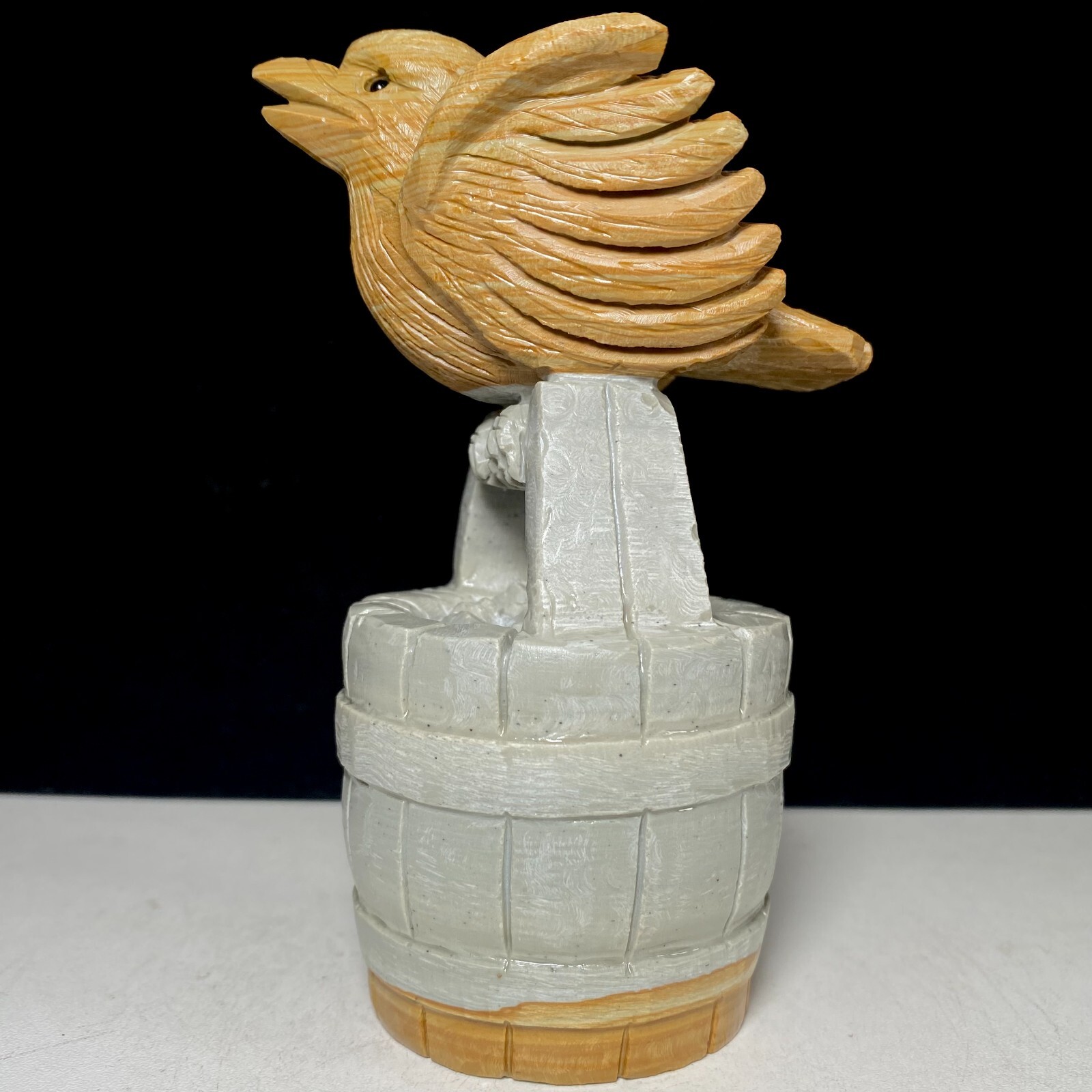 Natural Crystal Cluster Quartz Mineral Specimen Songhua Stone Handcarved Bird