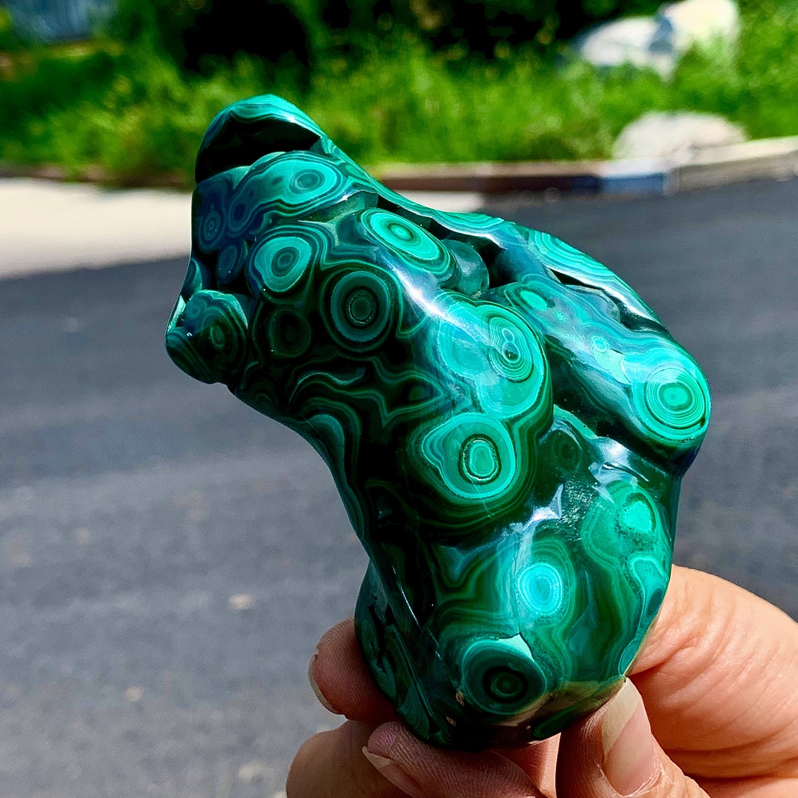 266G Natural glossy Malachite transparent cluster rough mineral sample
