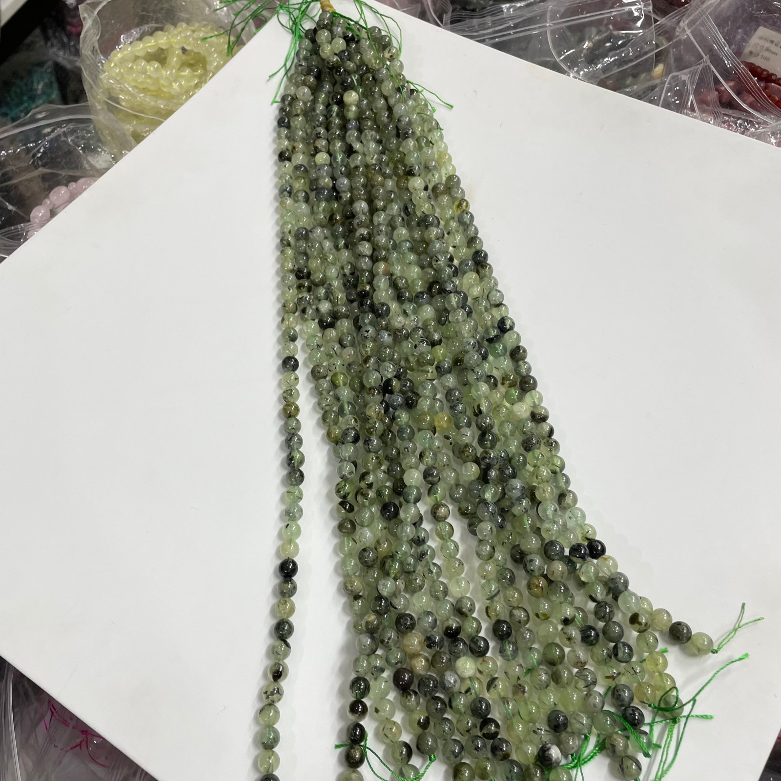 8mm Green agate round bead crystal string, 1 strand #20