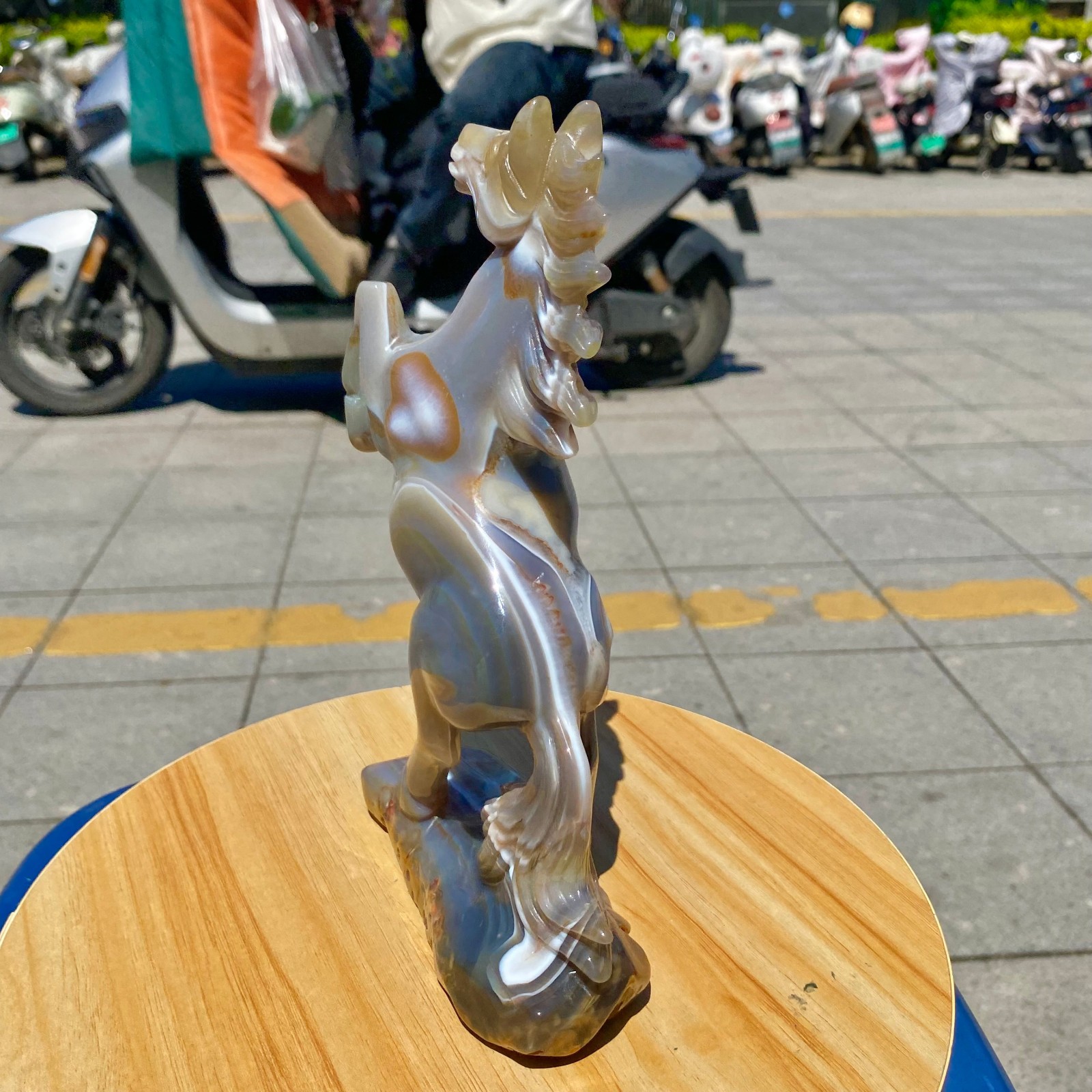 1.96LB Natural Agate Carved Horse Figurine, Exquisite Hand Carved Gemstone Statu