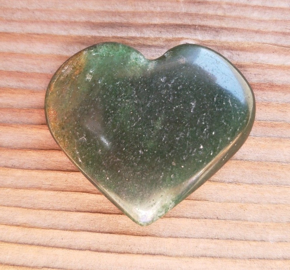NATURAL GREEN JADE GEMSTONE PUFFY HEART 30-35mm