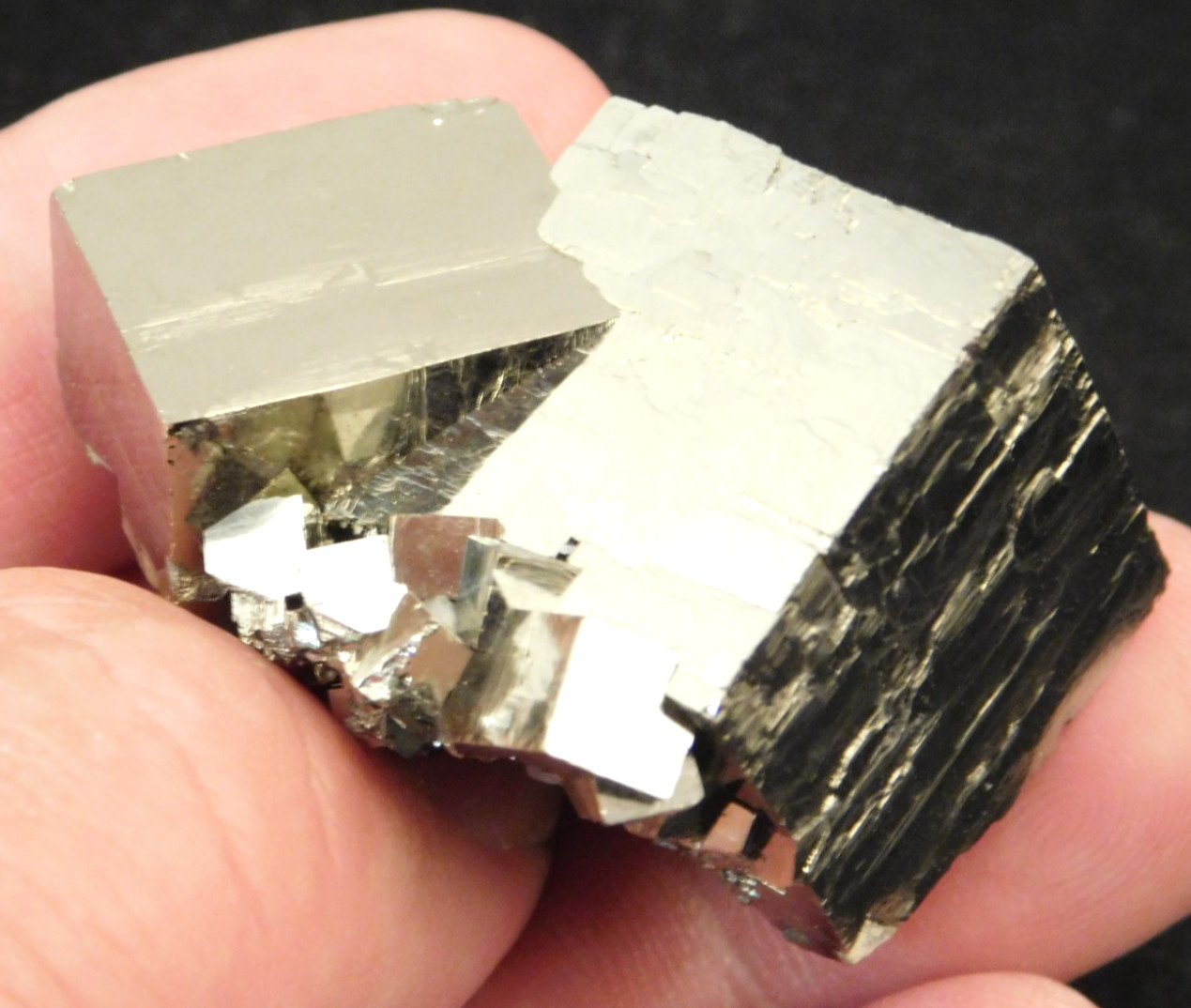 PYRITE Crystal CUBE Cluster 100% Natural Huanzala Mine Peru 84.9gr