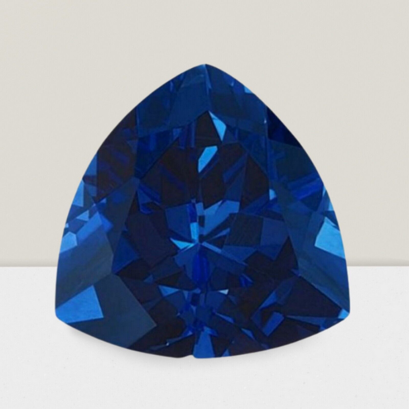 Blue Sapphire Trillion Cut Gemstone 5 Cts – 11 mm Flawless Loose Gem
