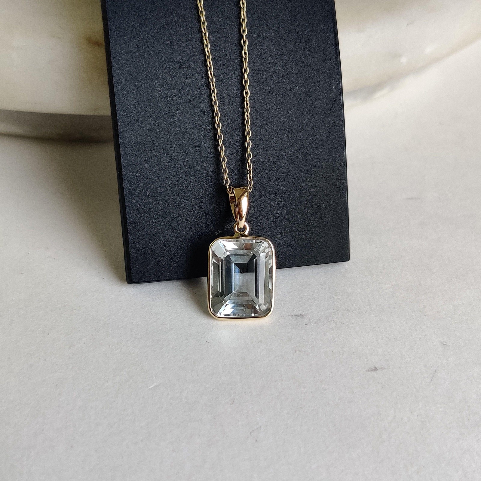 7.38ct Natural Clear Quartz Pendant 14K Gold Bezel Setting April Birthstone