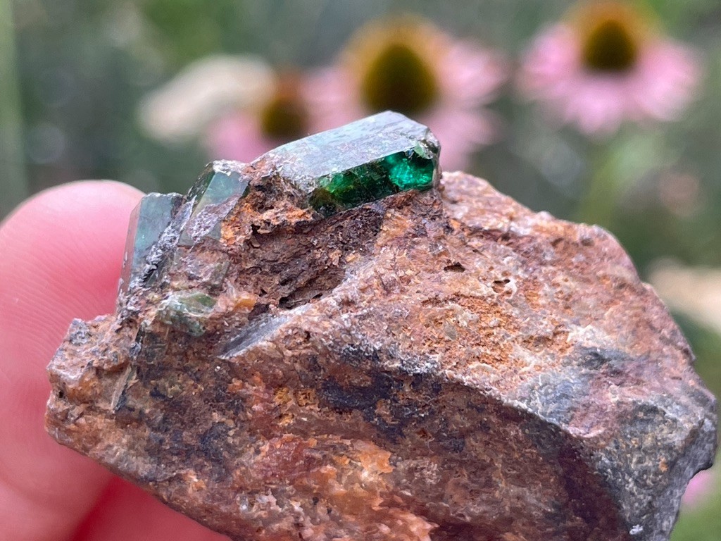 Very gemmy Beryl var Emerald on matrix – Panjshir, Afghanistan