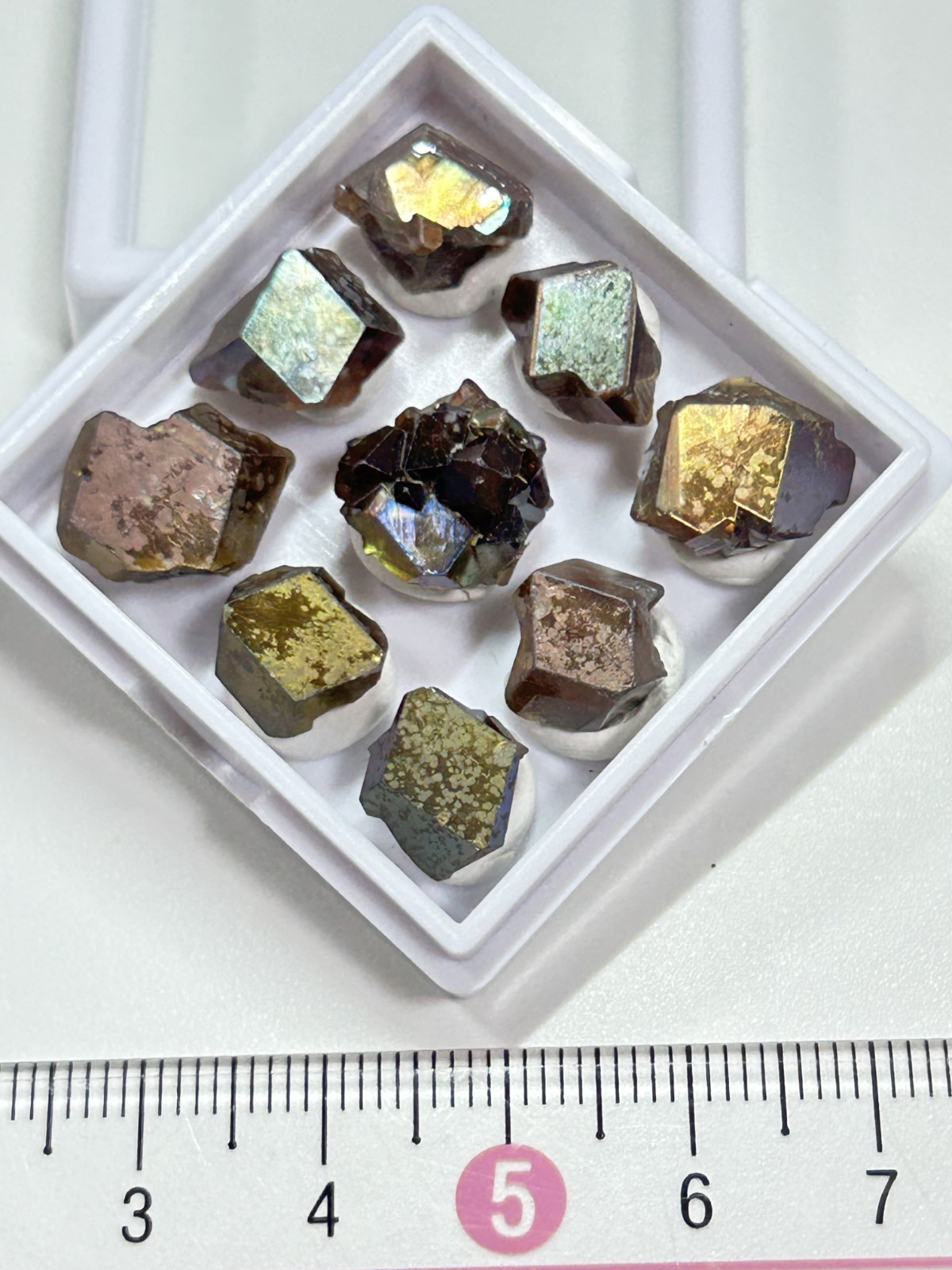 9 Pcs Iridescent Rainbow Garnets from Nara Prefecture, JAPAN #D