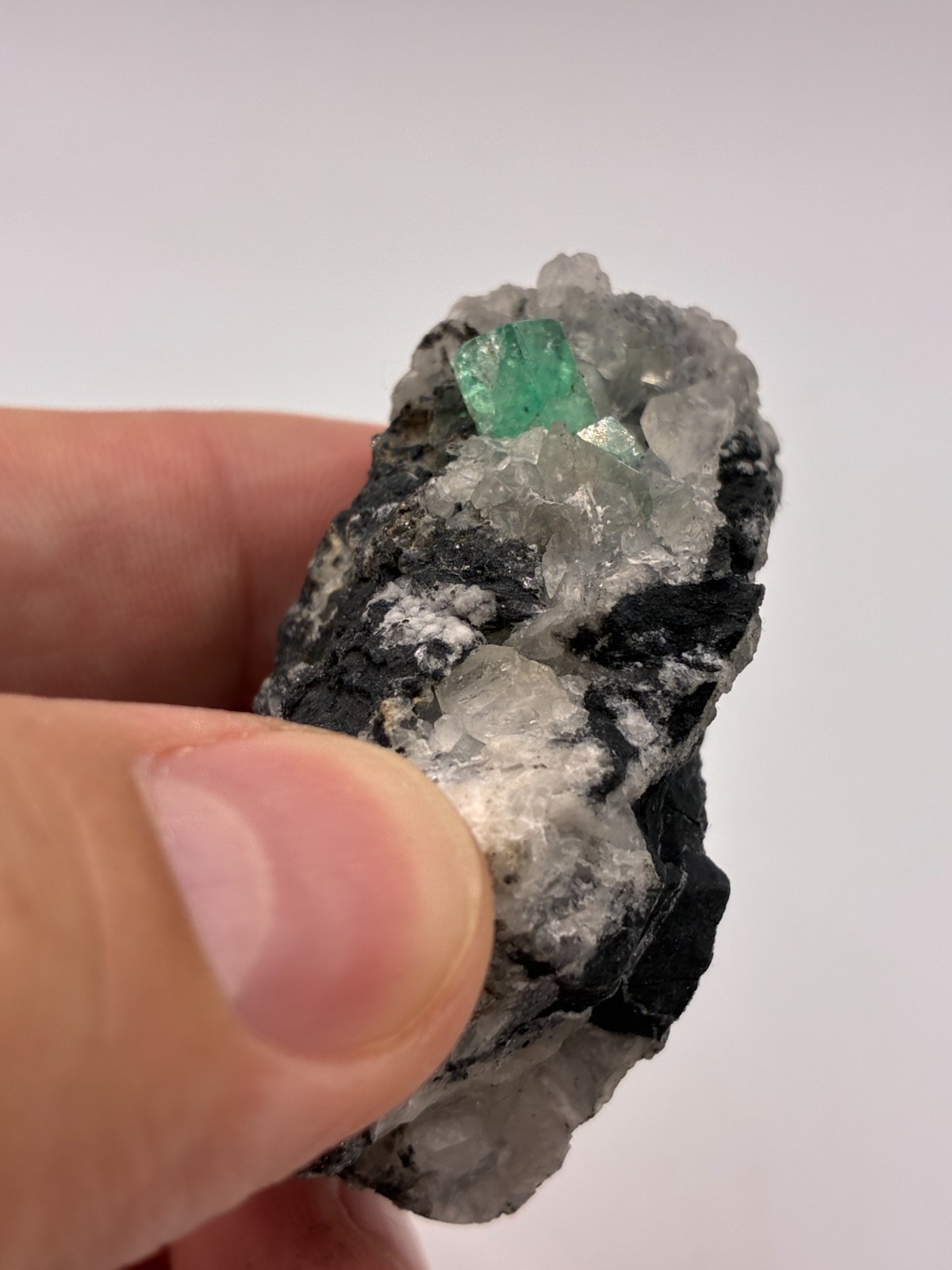 Rough Crystal Colombian Emerald Raw Matrix Collector Piece, Natural Not treament