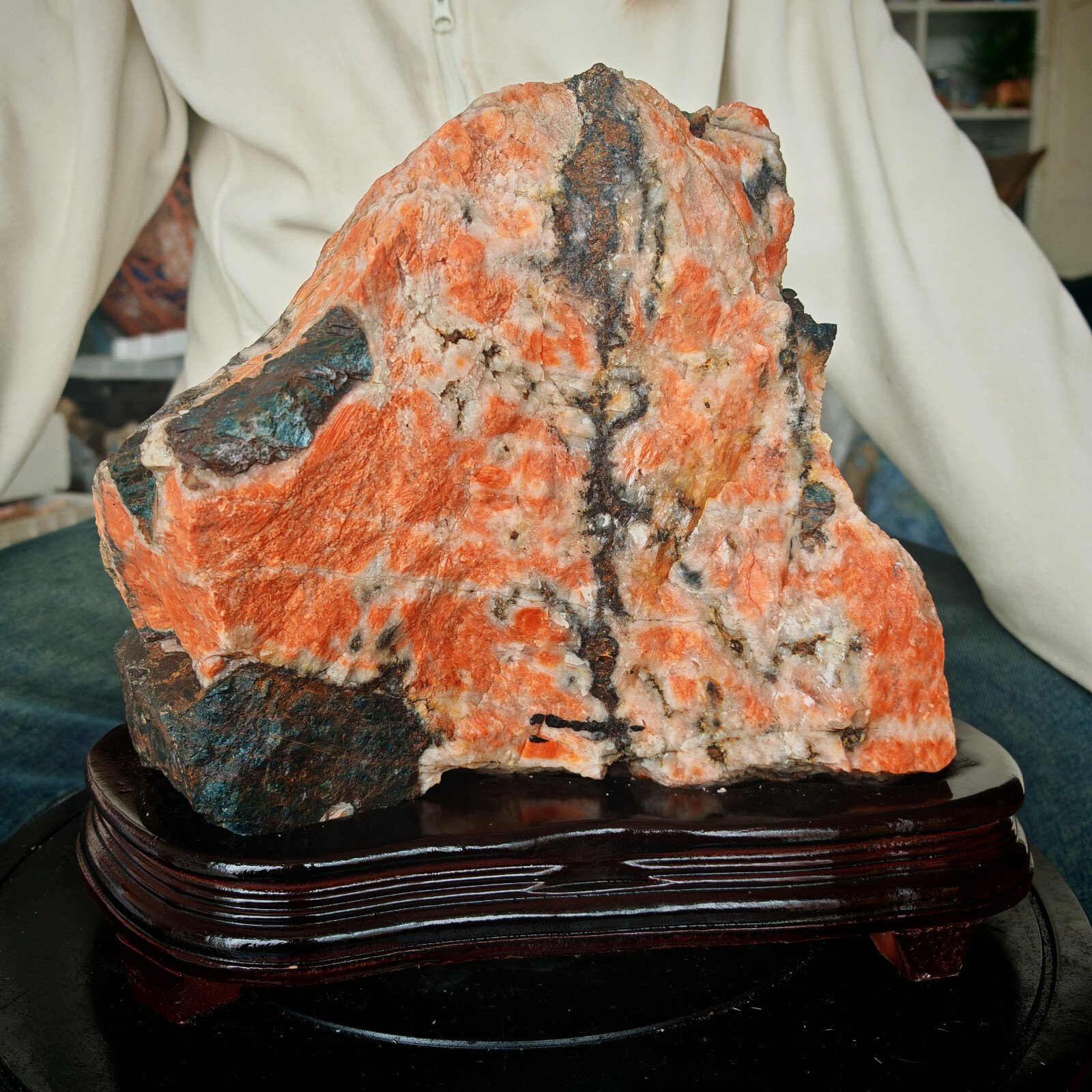 28LBNatural Sun Stone Sea Blue Treasure Symbiotic Primitive Stone Specimen12730g
