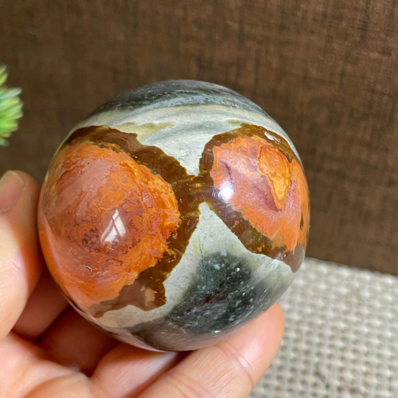 55mm Top ocean Sea stone sphere ball stone healing Madagascar 239g