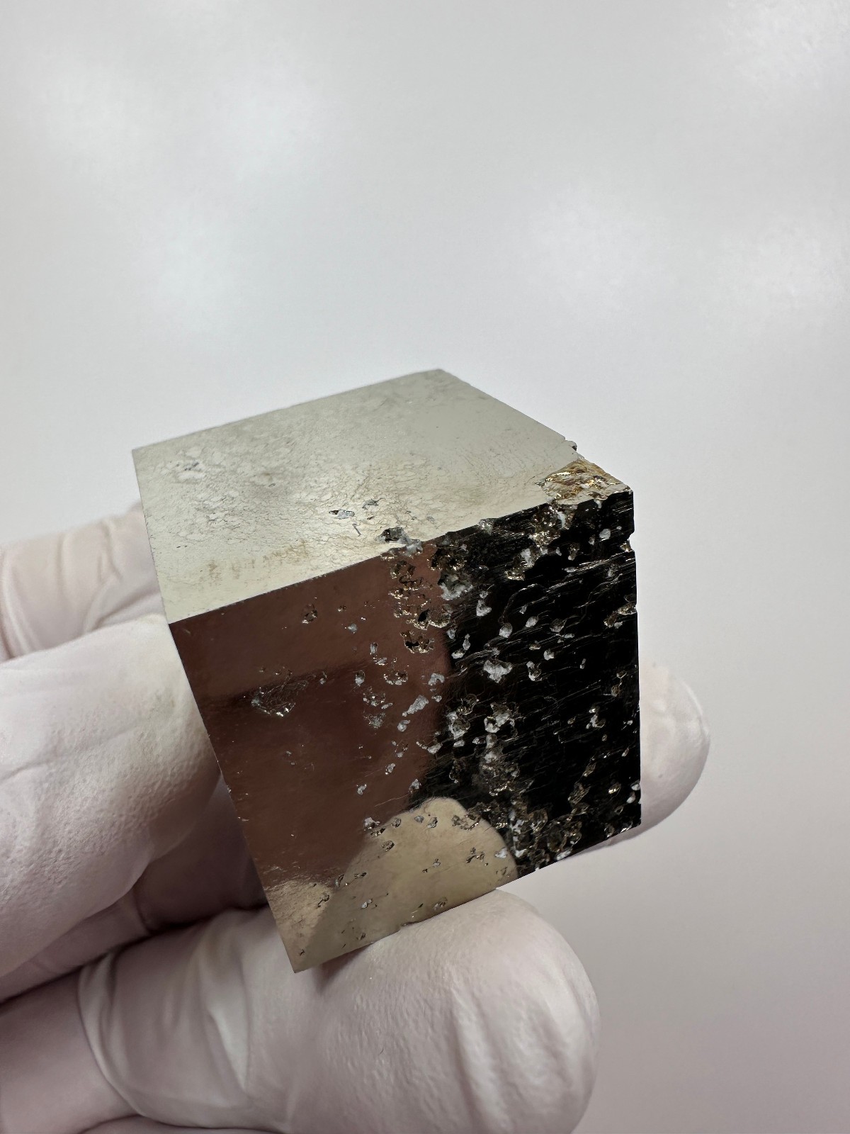 MIRROR SHINE__Beautiful Lusterous 1 1/8 ” Pyrite Cube__Navajun Mine, Spain