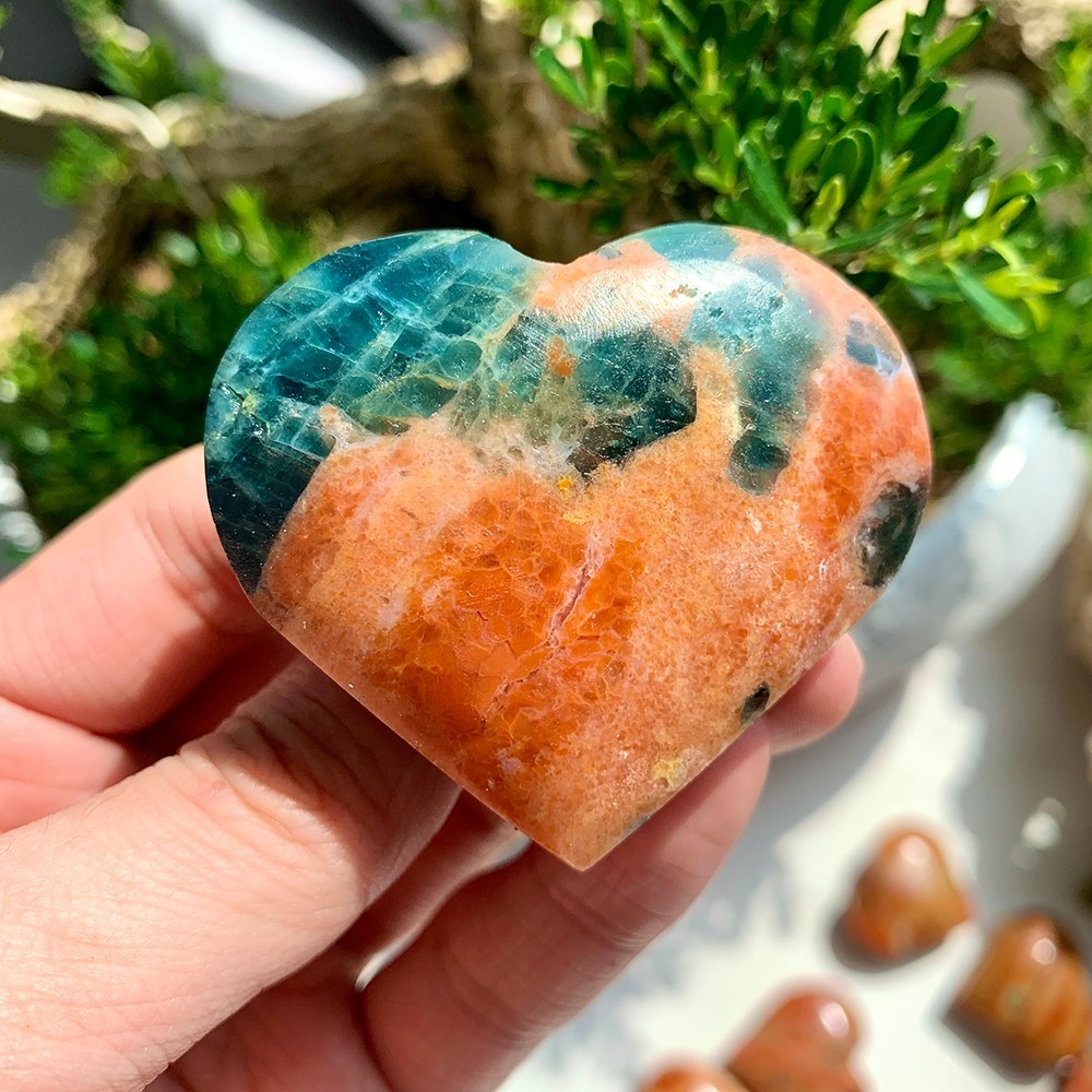2pc 50-100G Natural Blue Apatite Sunstone Symbiotic Heart Flashy Collect