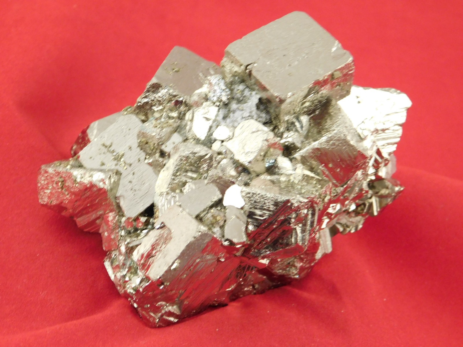 Big! 100% natural PYRITE Crystal CUBE Cluster Huanzala Mine Peru 759gr